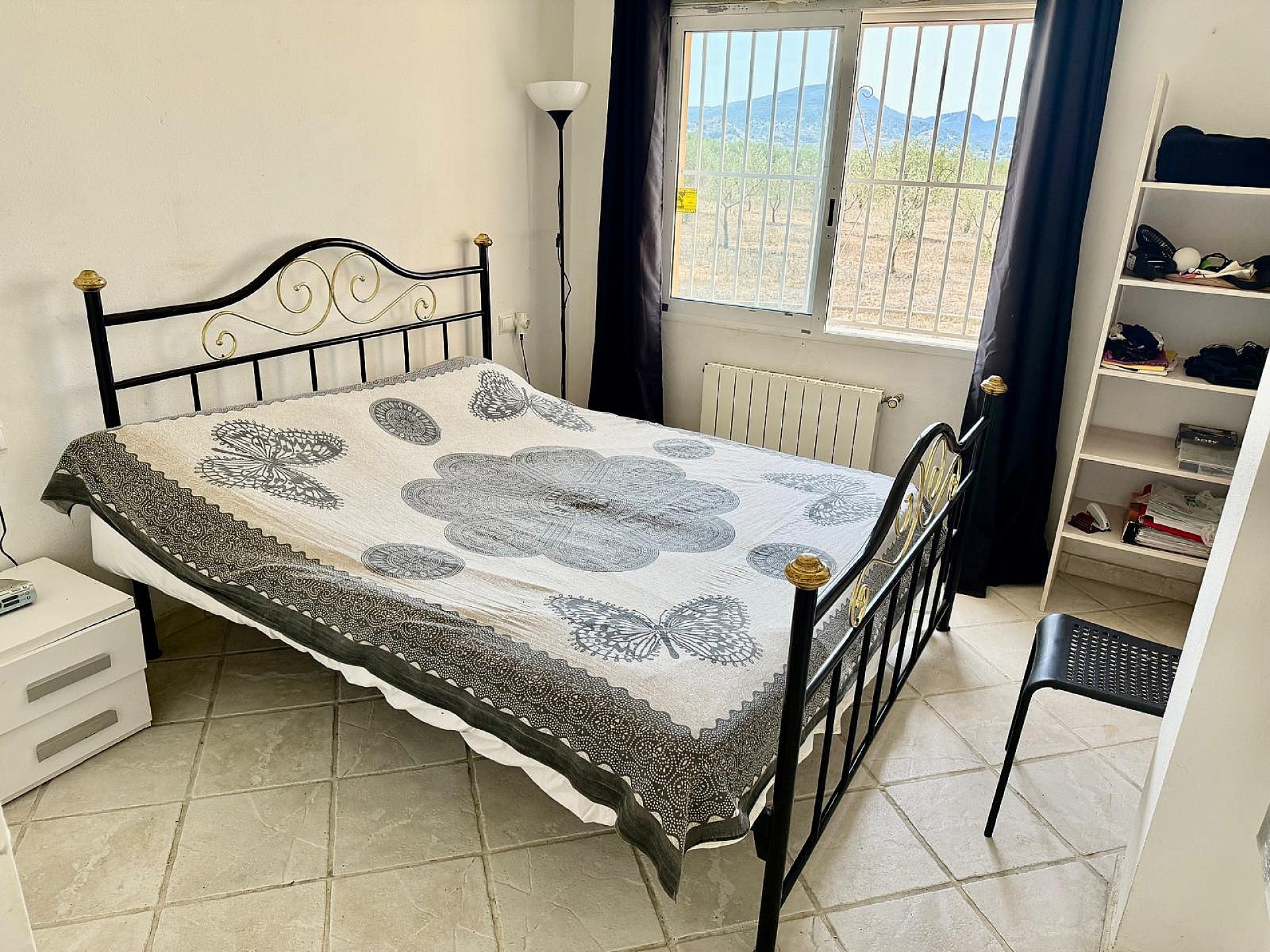 Resale - 3 Bedroom 3 Bathroom Villa in Onil -  - Alicante