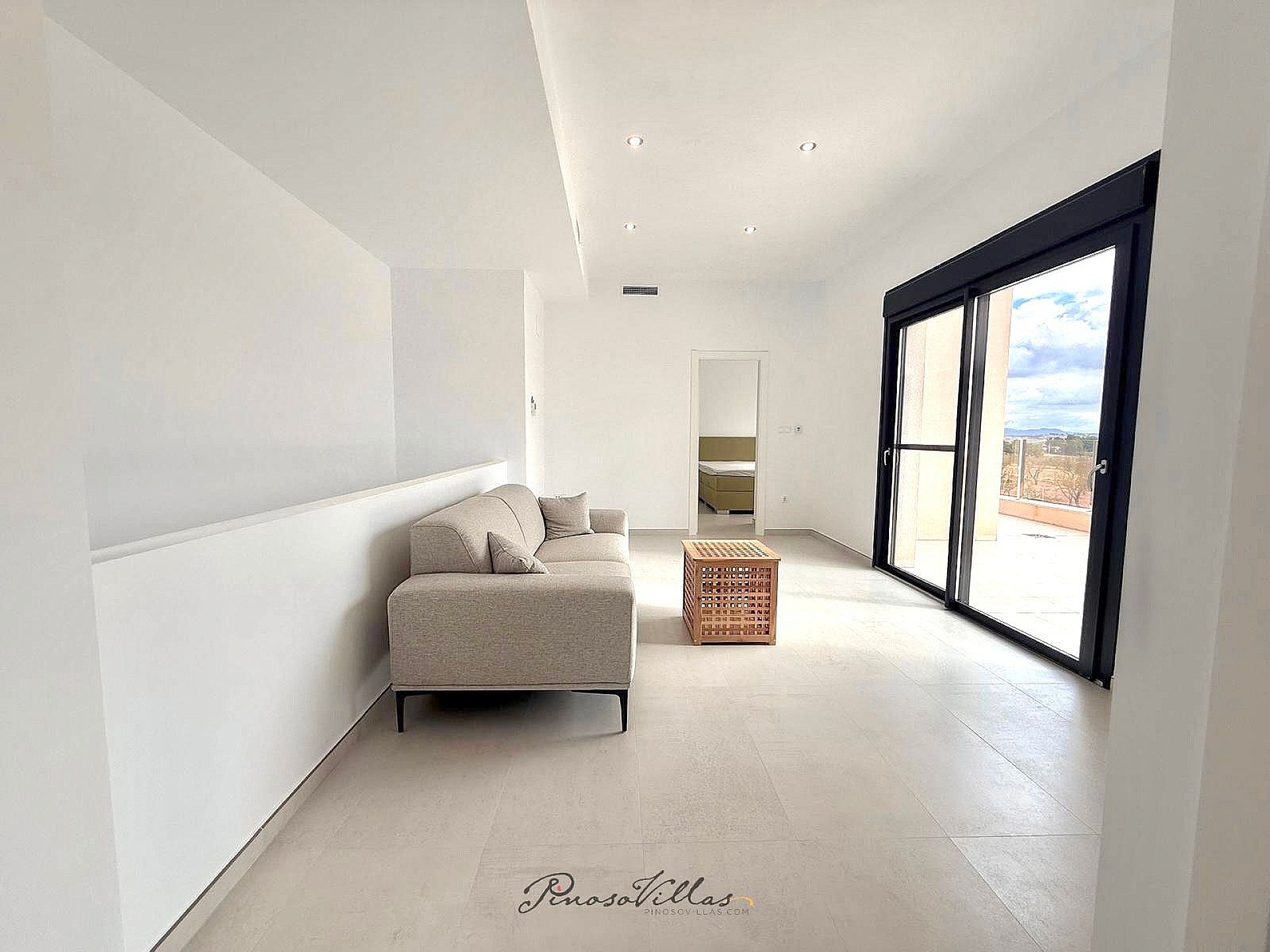 Resale - 3 Bedroom 3 Bathroom Villa in Pinoso -  - Alicante