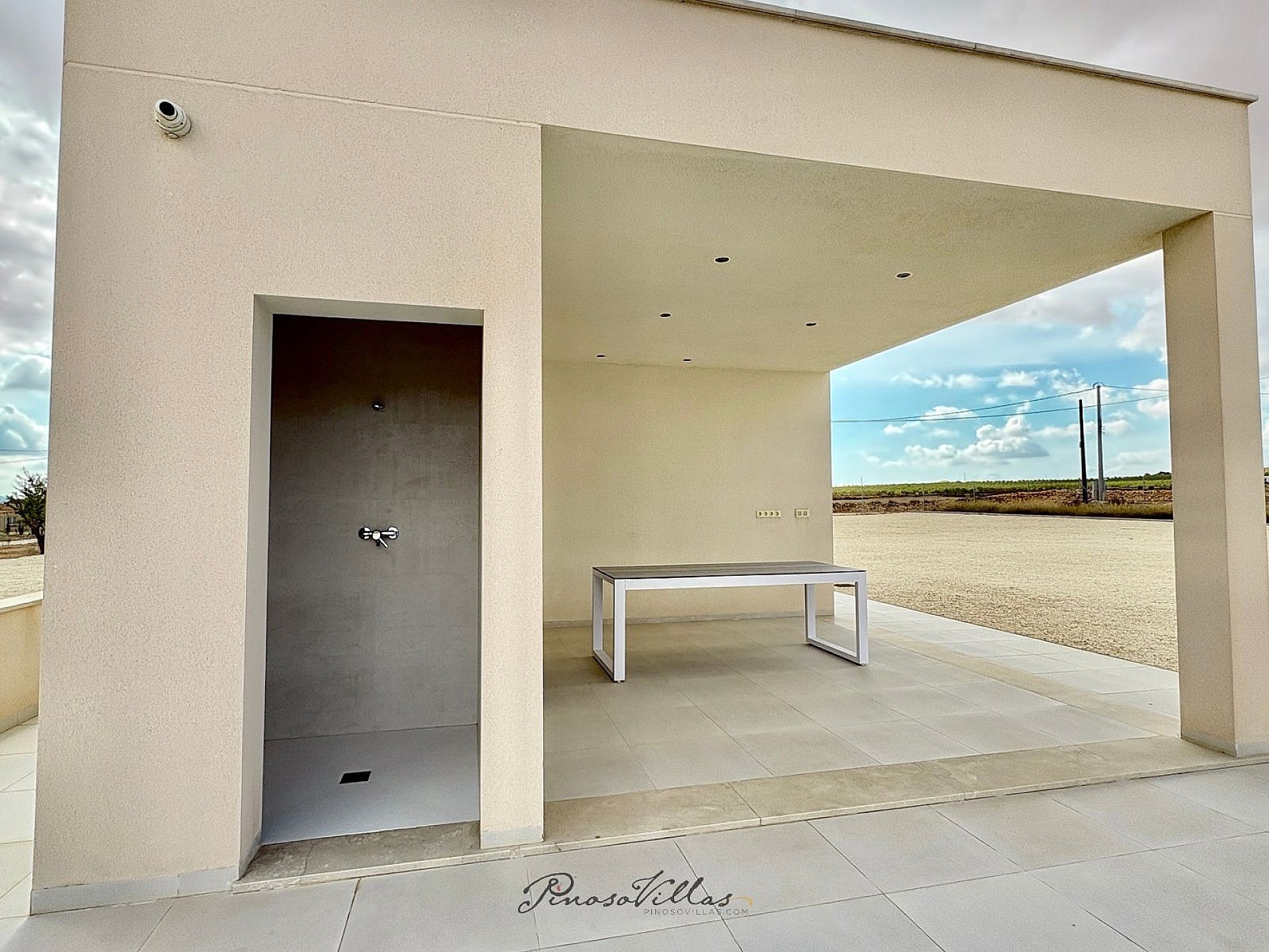 Resale - 3 Bedroom 3 Bathroom Villa in Pinoso -  - Alicante