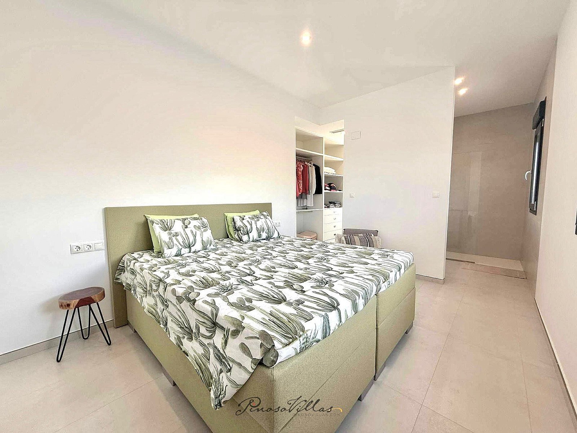 Resale - 3 Bedroom 3 Bathroom Villa in Pinoso -  - Alicante