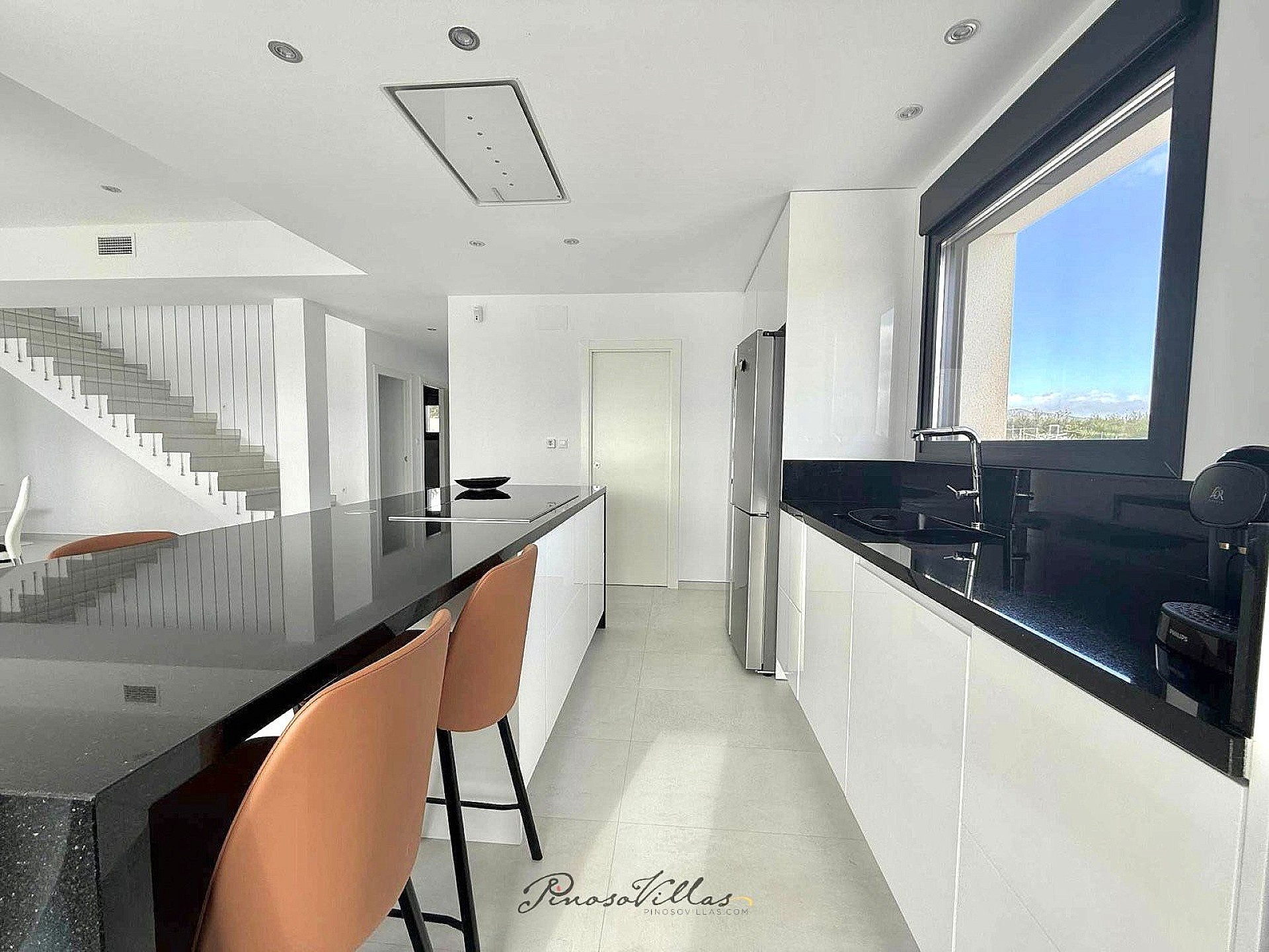 Resale - 3 Bedroom 3 Bathroom Villa in Pinoso -  - Alicante
