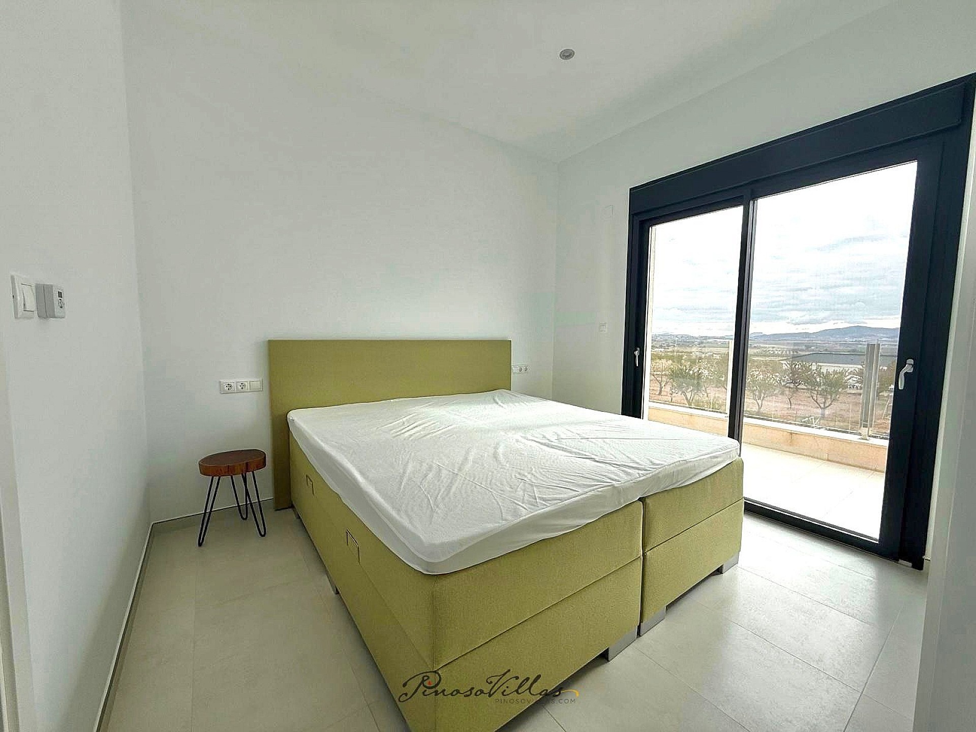 Resale - 3 Bedroom 3 Bathroom Villa in Pinoso -  - Alicante