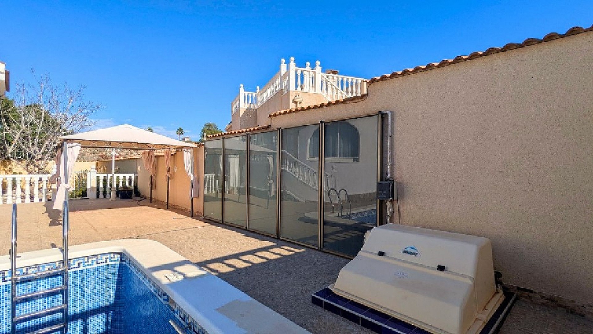 Resale - 3 Bedroom 2 Bathroom Villa in Ciudad Quesada -  - Alicante
