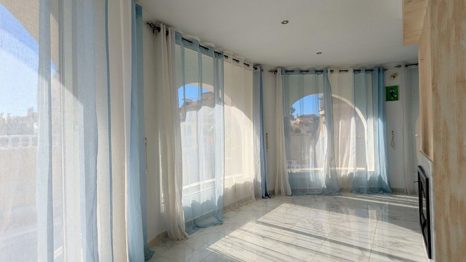 Resale - 3 Bedroom 2 Bathroom Villa in Ciudad Quesada -  - Alicante