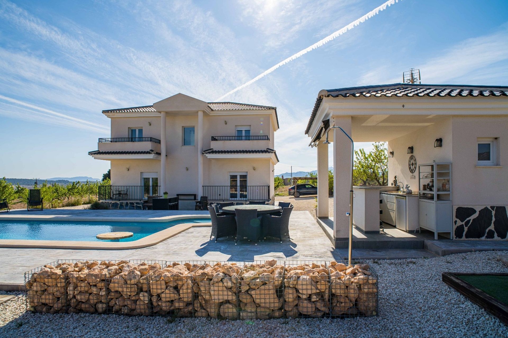Resale - 3 Bedroom 2 Bathroom Villa in Pinoso -  - Alicante