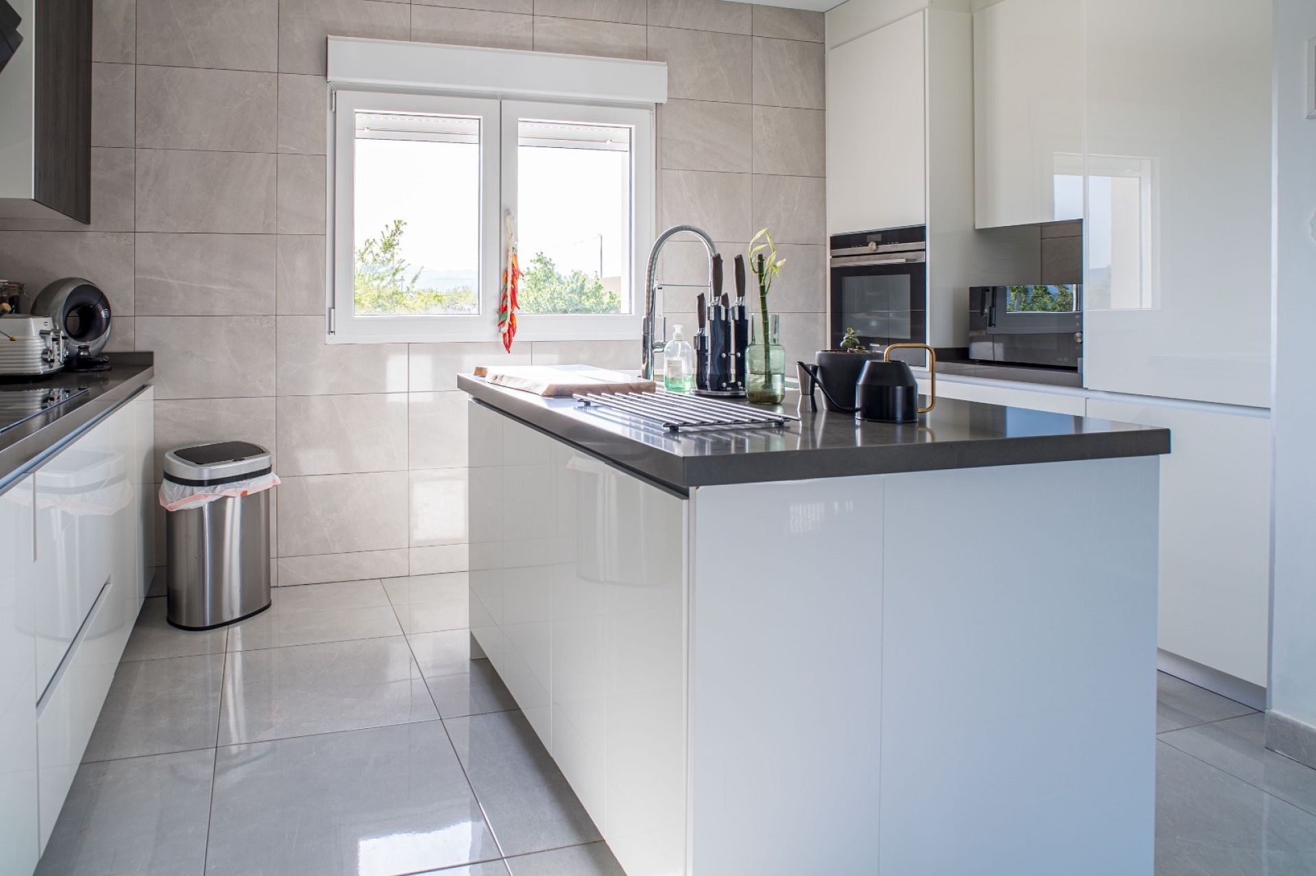 Resale - 3 Bedroom 2 Bathroom Villa in Pinoso -  - Alicante