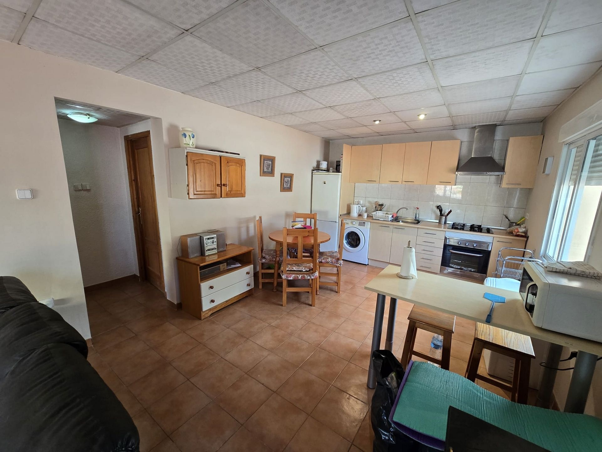 Resale - 5 Bedroom 3 Bathroom Villa in Sax -  - Alicante