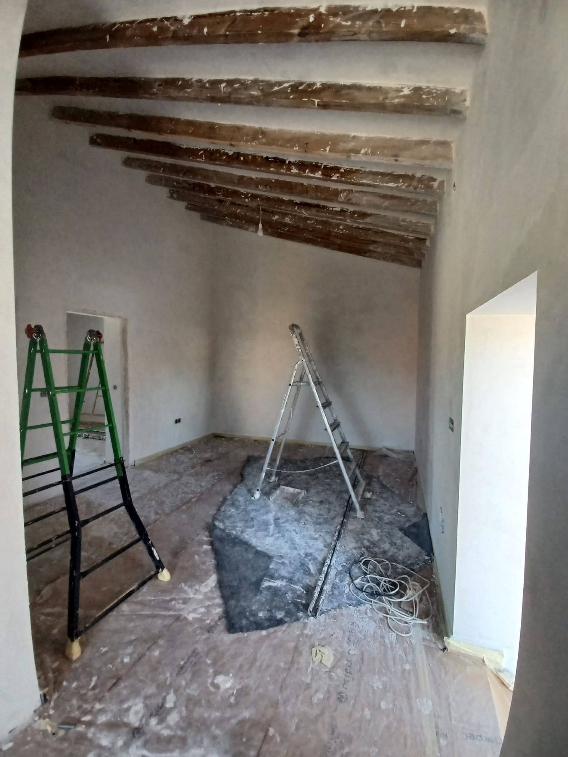 Resale - 4 Bedroom 2 Bathroom Village house in Pinoso -  - Alicante