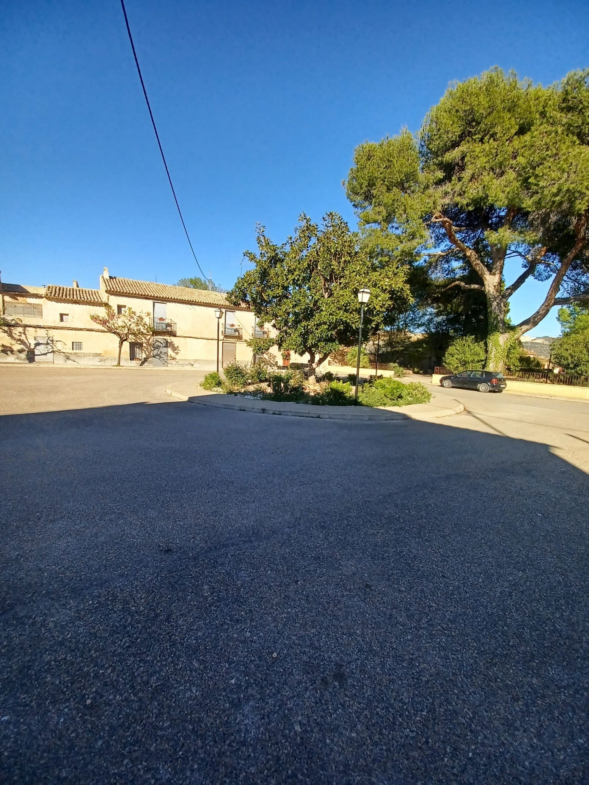 Resale - 4 Bedroom 2 Bathroom Village house in Pinoso -  - Alicante
