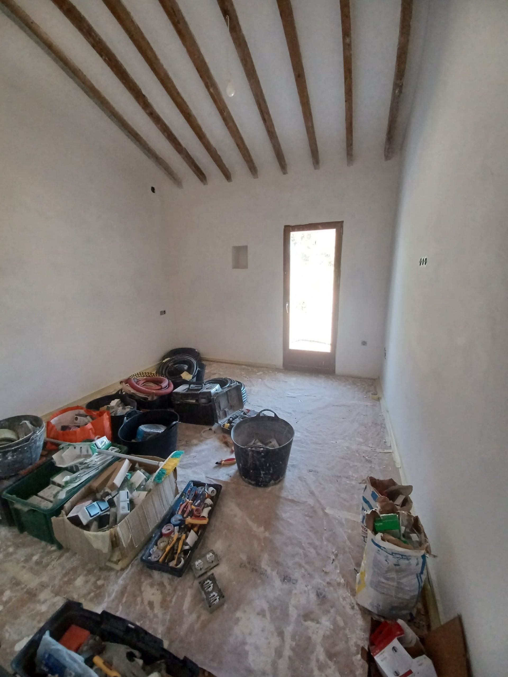 Resale - 4 Bedroom 2 Bathroom Village house in Pinoso -  - Alicante