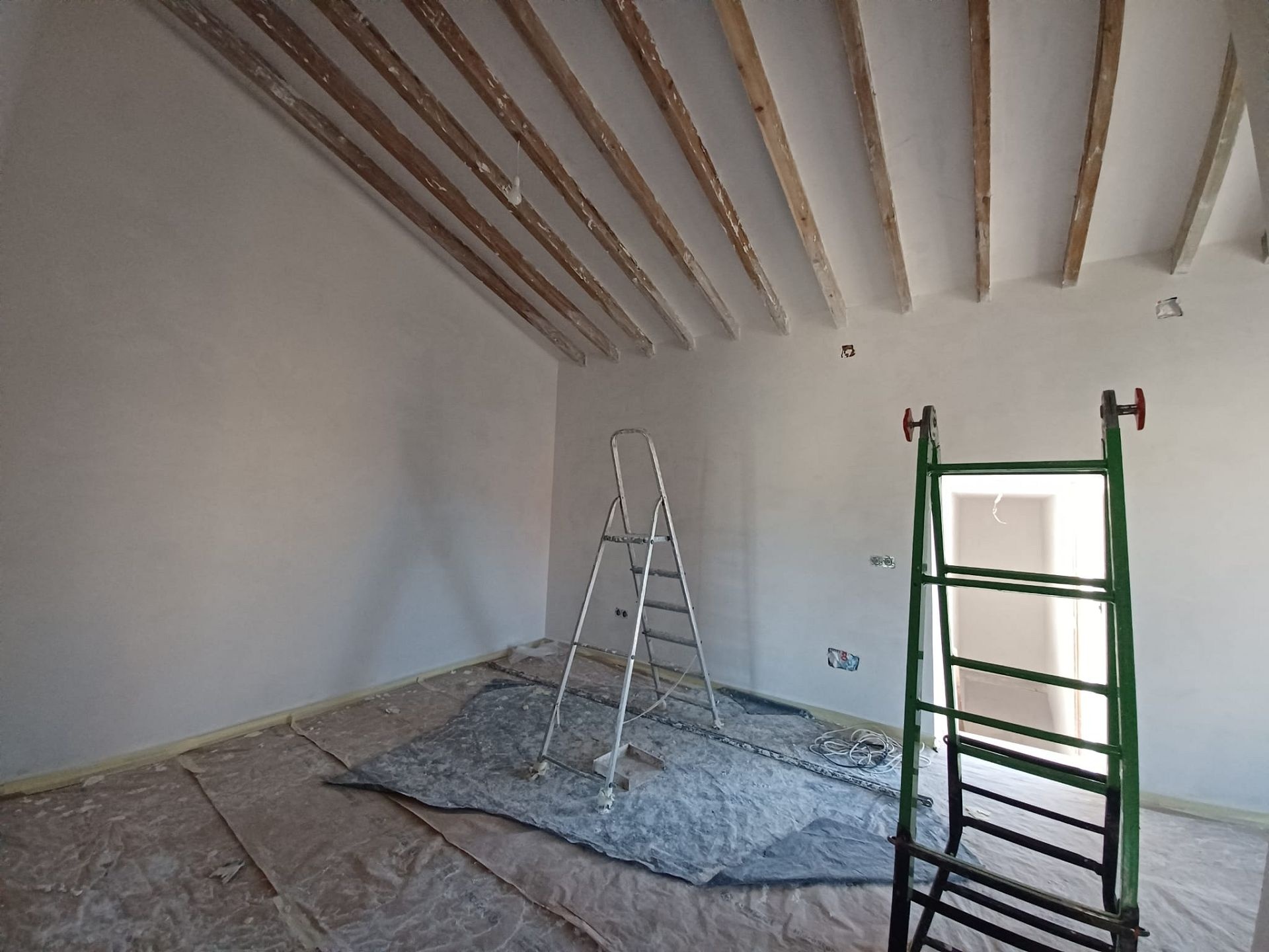 Resale - 4 Bedroom 2 Bathroom Village house in Pinoso -  - Alicante
