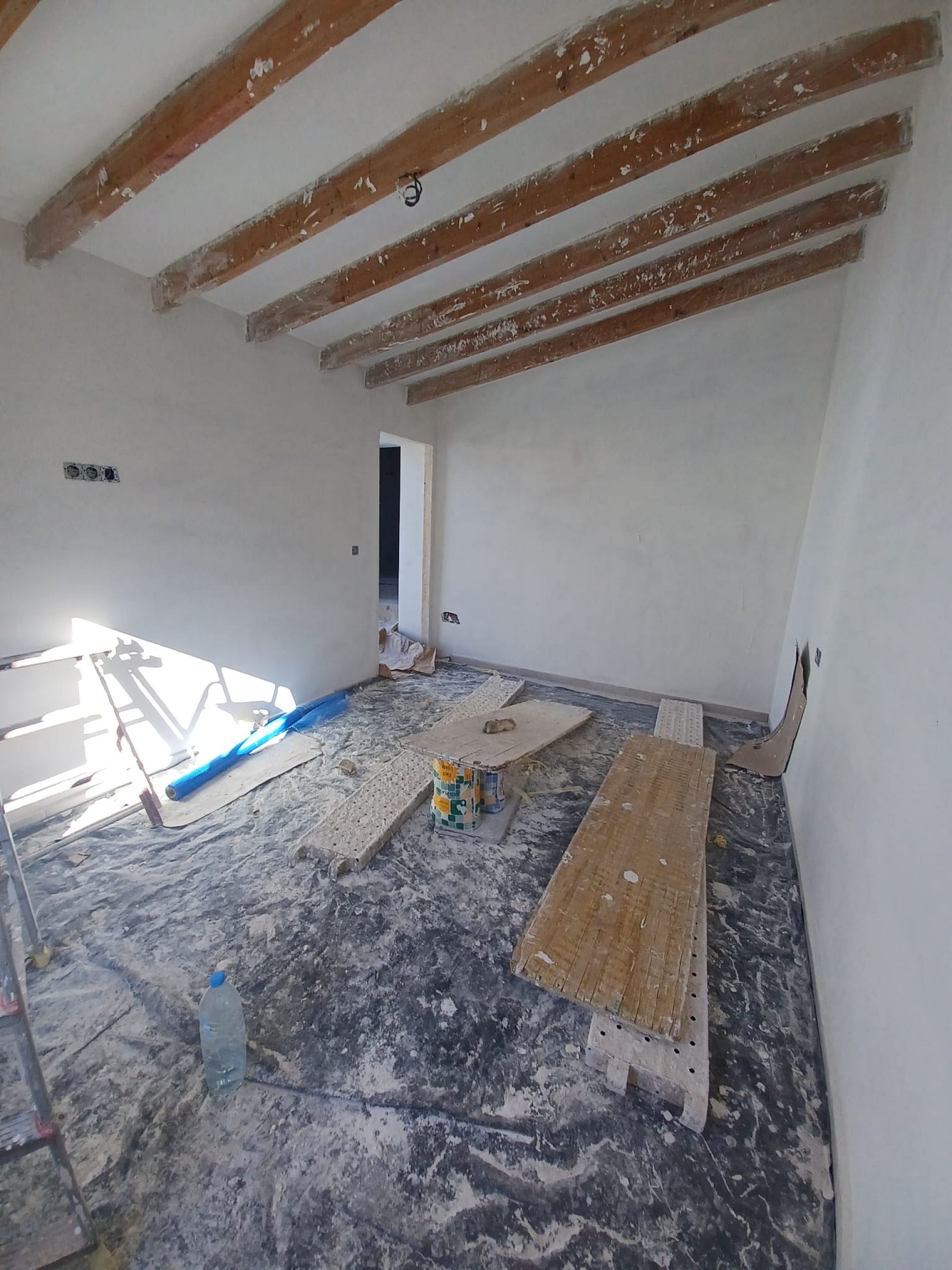 Resale - 4 Bedroom 2 Bathroom Village house in Pinoso -  - Alicante