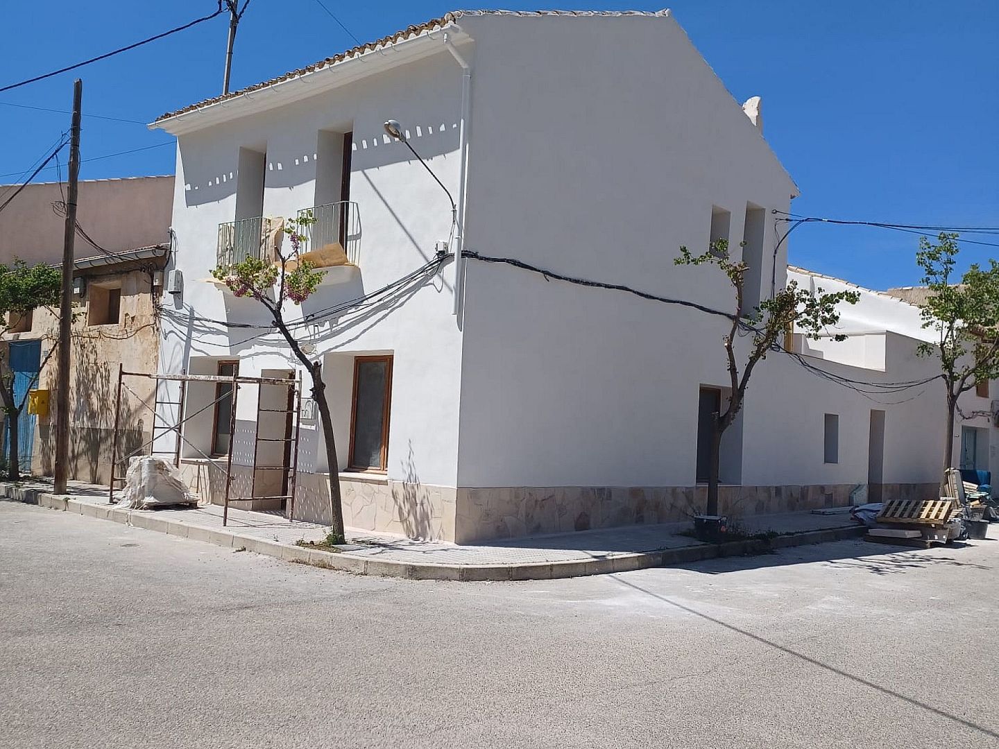4 Bedroom 2 Bathroom Village house in Pinoso