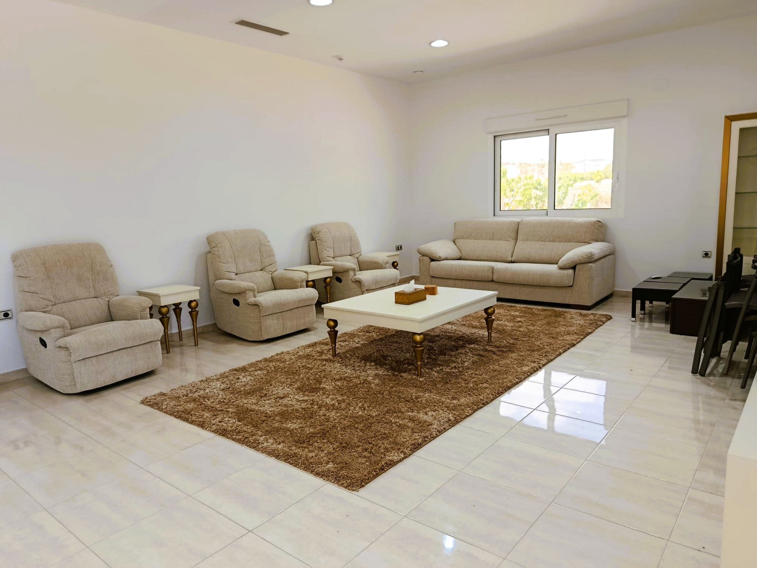 Resale - 4 Bedroom 4 Bathroom Villa in Pinoso -  - Alicante