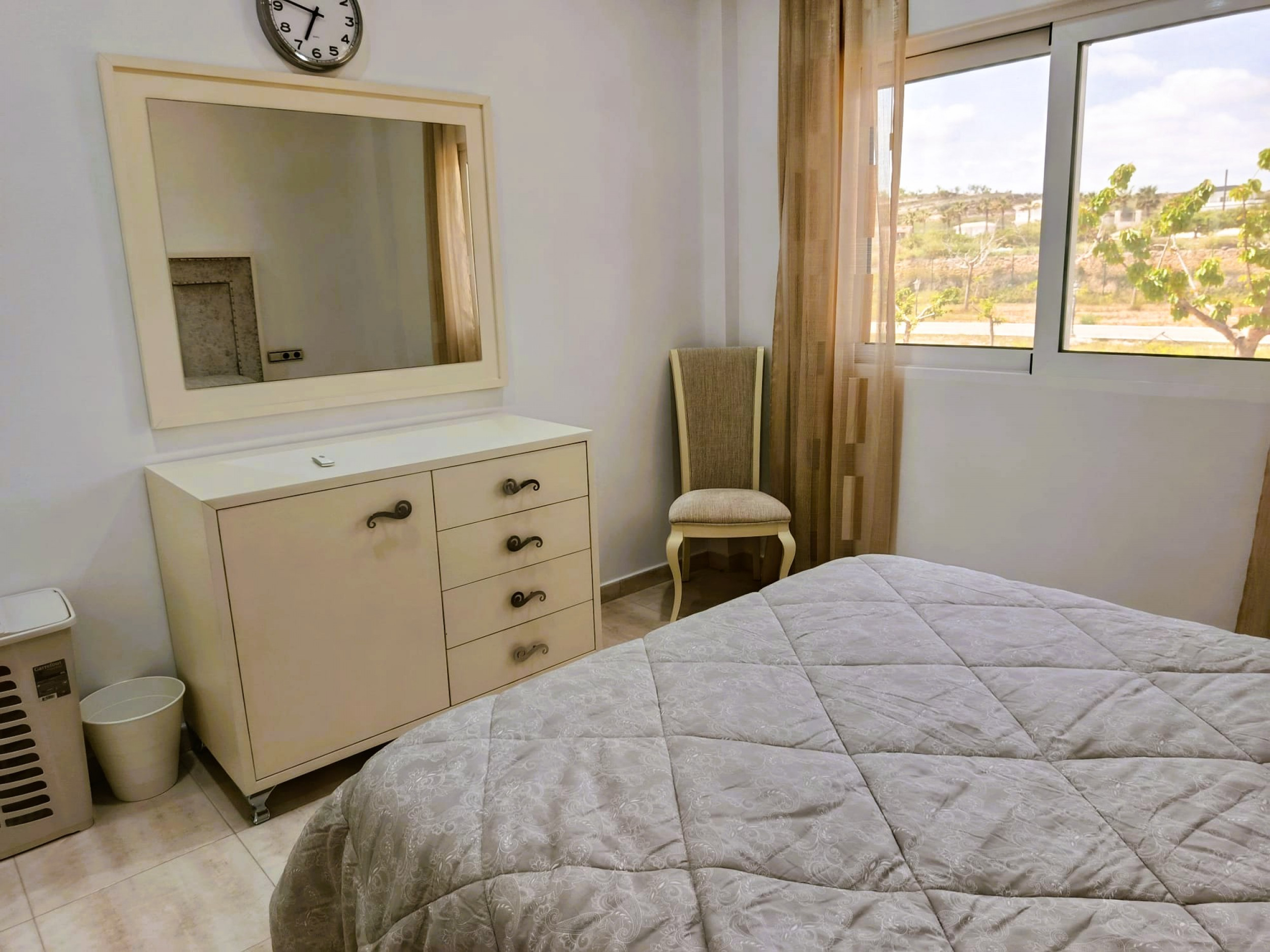 Resale - 4 Bedroom 4 Bathroom Villa in Pinoso -  - Alicante