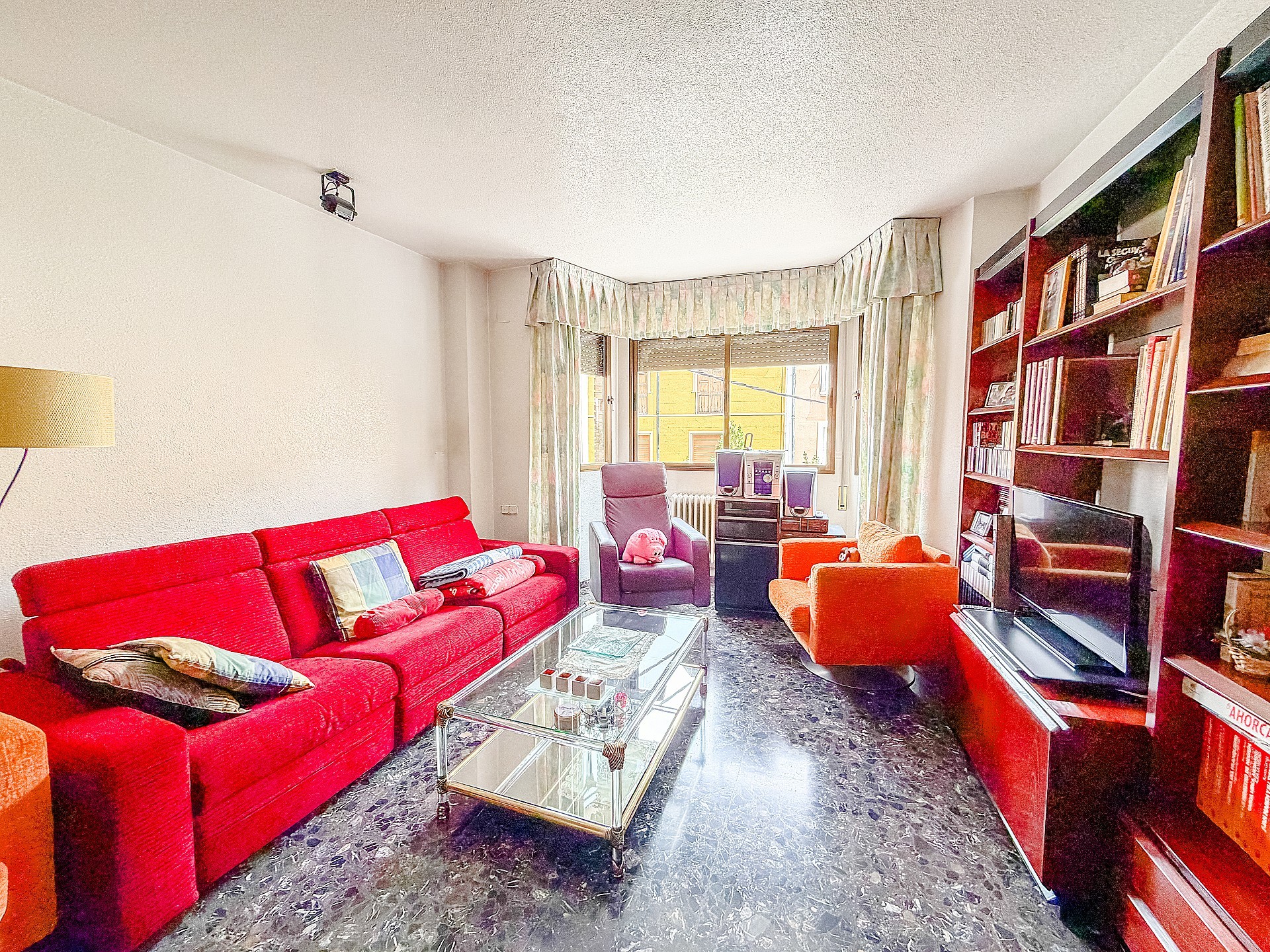 Resale - 4 Bedroom 2 Bathroom Townhouse in Yecla -  - Murcia