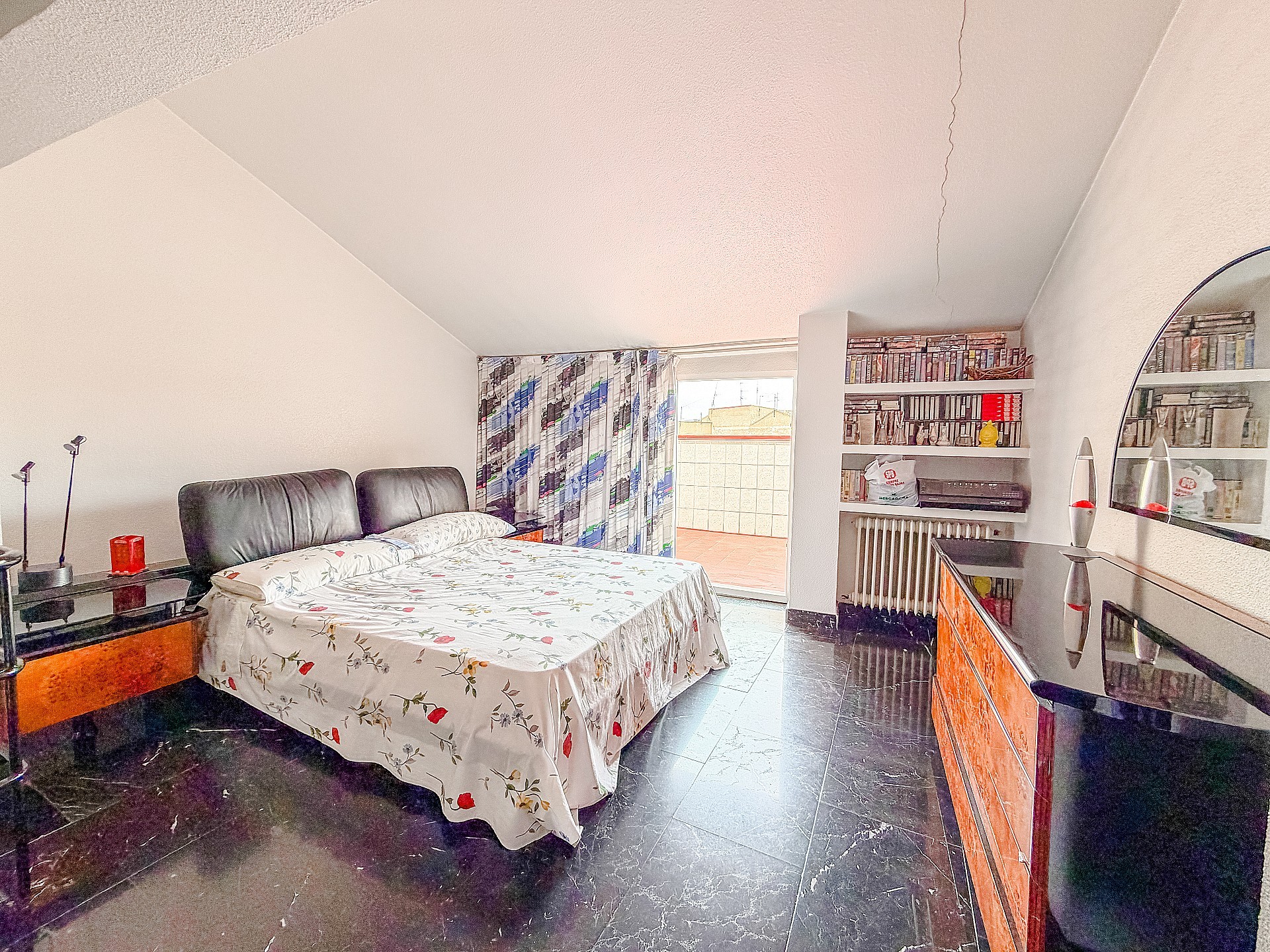 Resale - 4 Bedroom 2 Bathroom Townhouse in Yecla -  - Murcia