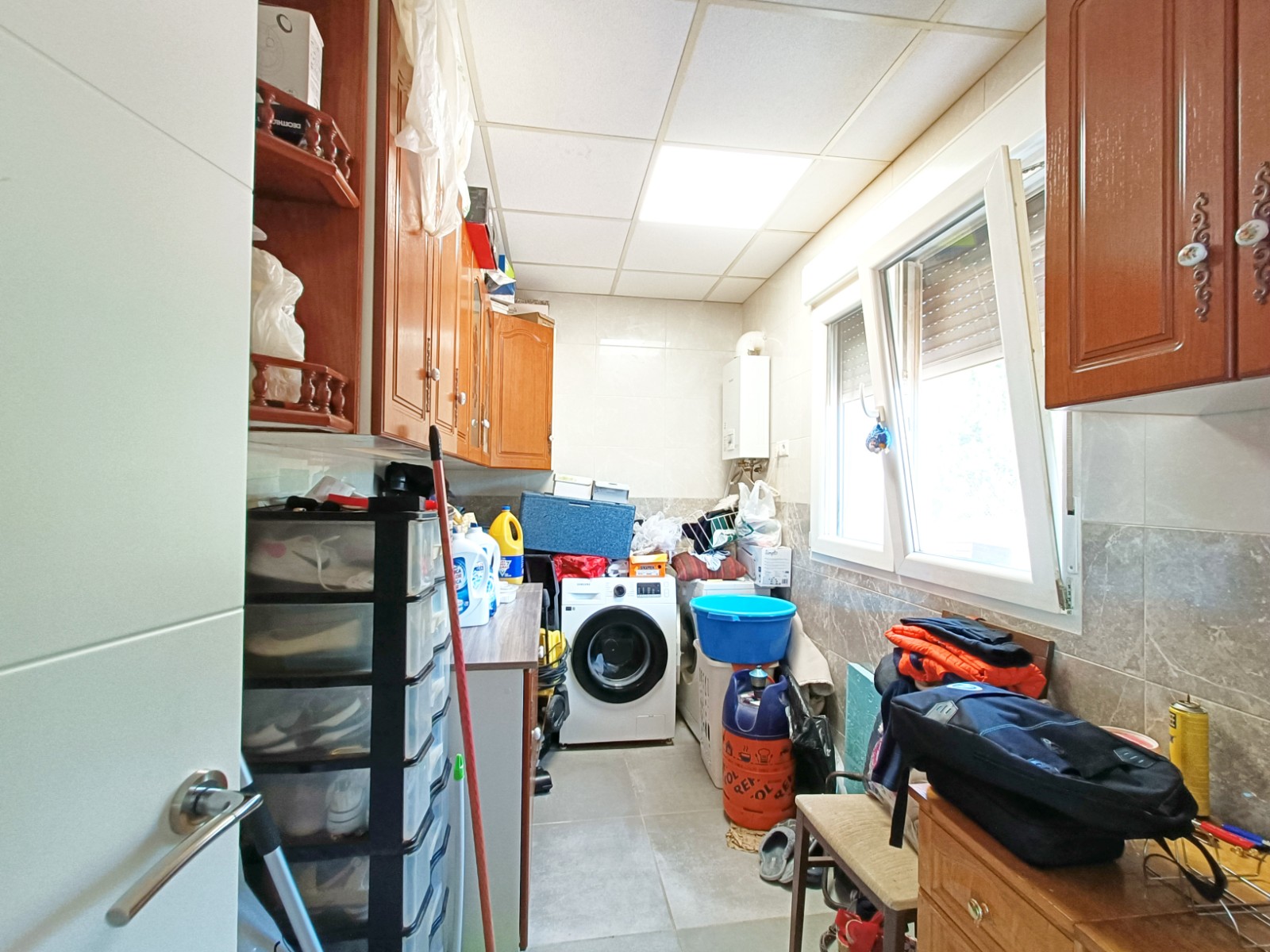 Resale - 4 Bedroom 2 Bathroom Villa in Pinoso -  - Alicante