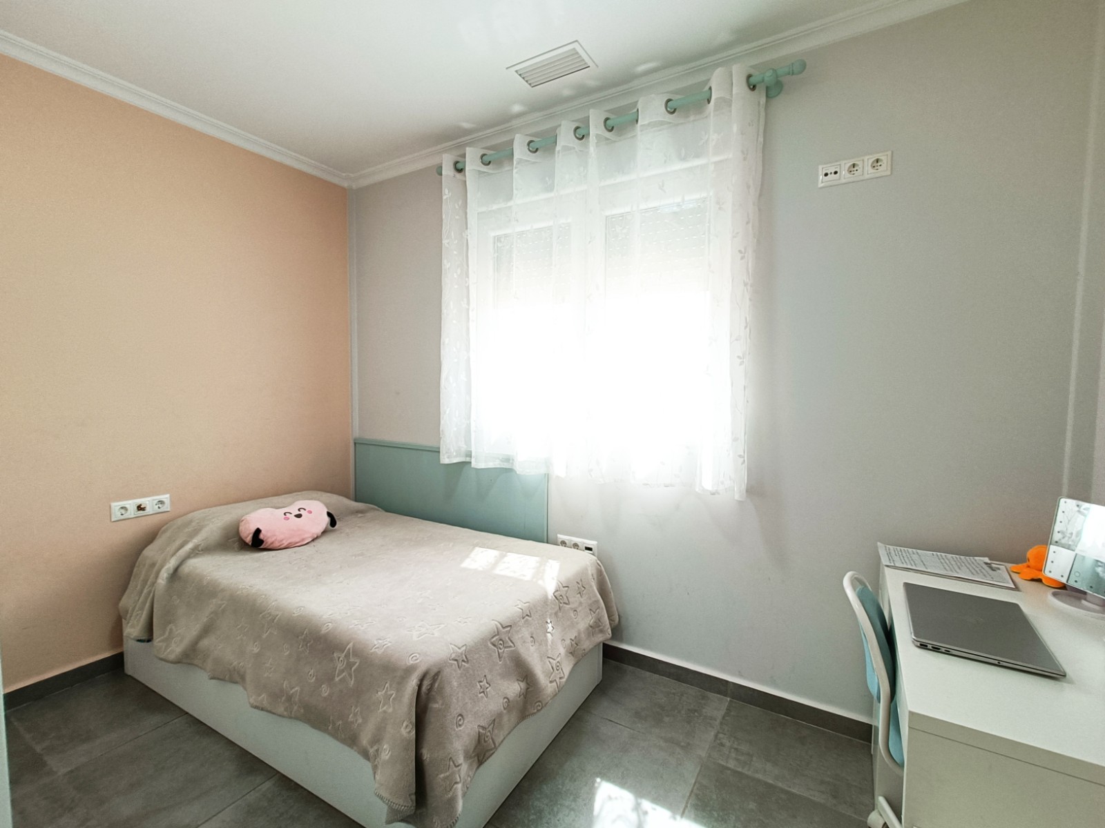 Resale - 4 Bedroom 2 Bathroom Villa in Pinoso -  - Alicante