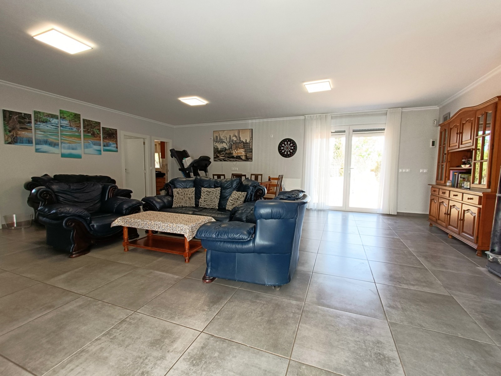 Resale - 4 Bedroom 2 Bathroom Villa in Pinoso -  - Alicante