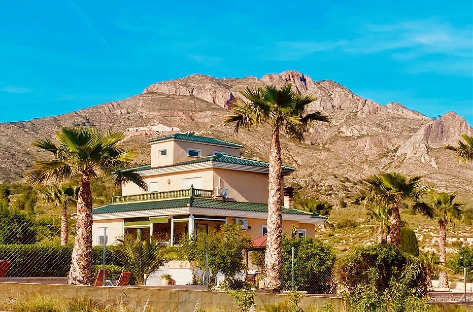 Resale - 4 Bedroom 3 Bathroom Villa in Macisvenda -  - Murcia