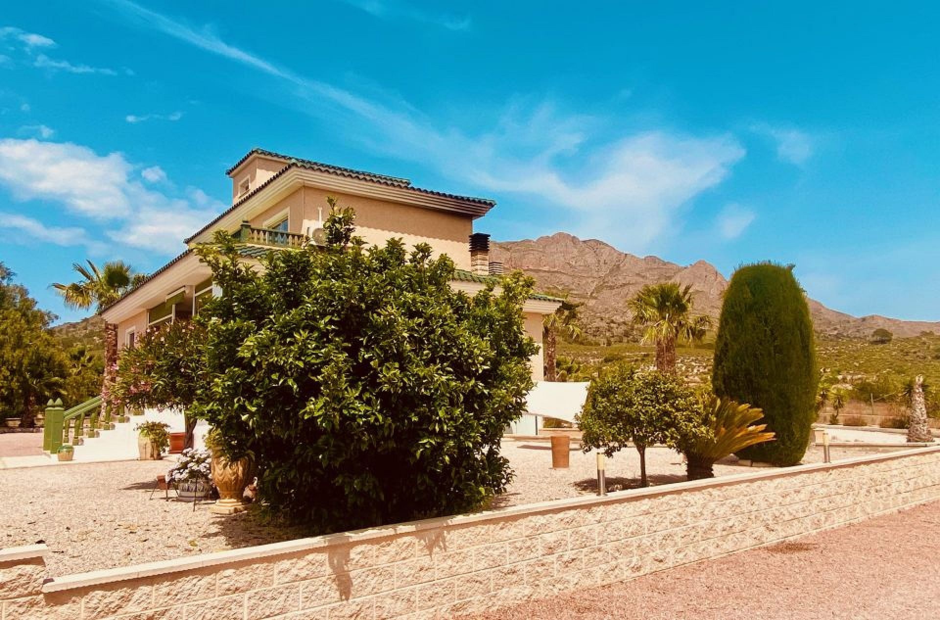 Resale - 4 Bedroom 3 Bathroom Villa in Macisvenda -  - Murcia