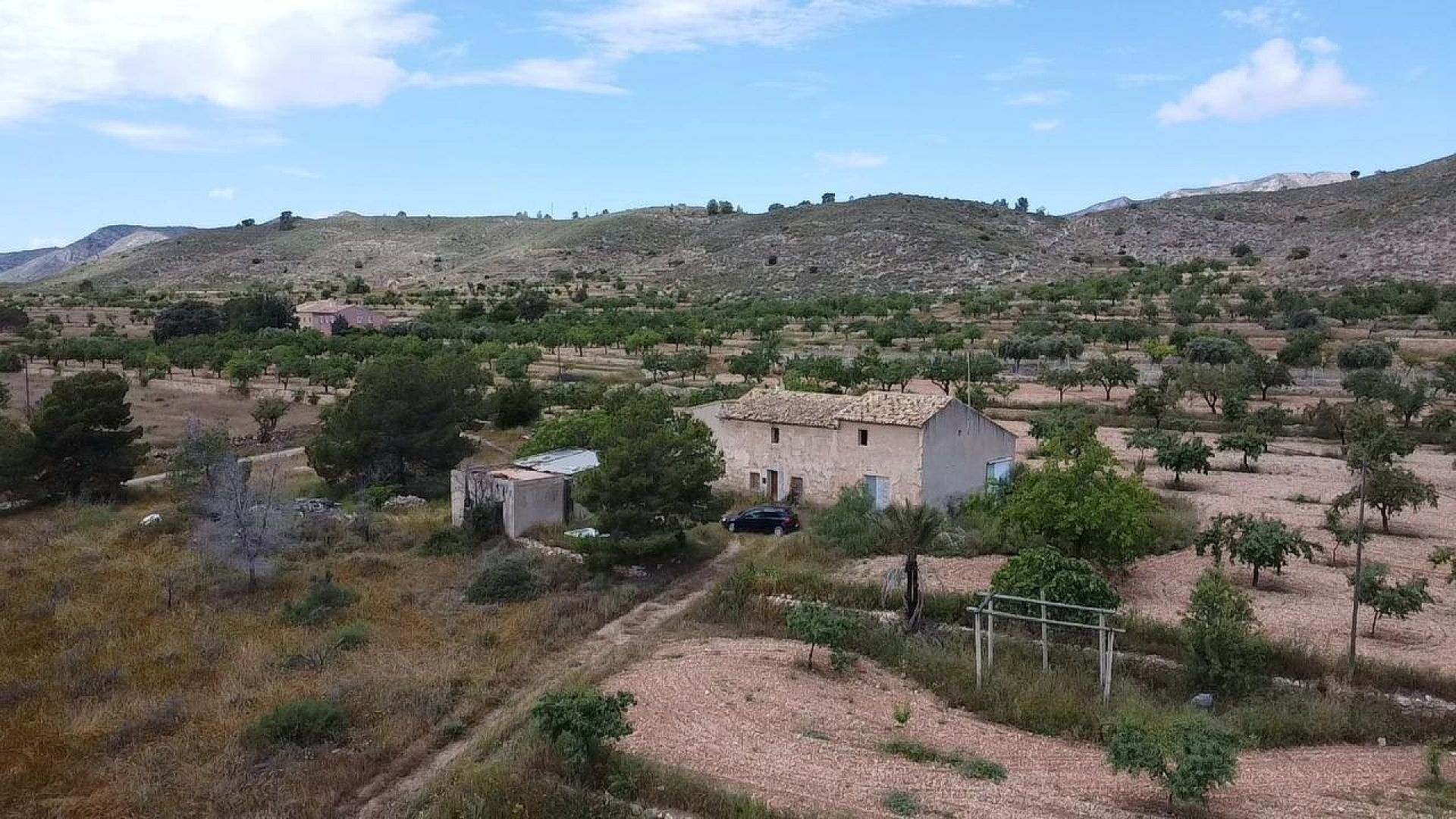 Resale - 5 Bedroom 2 Bathroom Restoration Project in Hondón de las Nieves -  - Alicante
