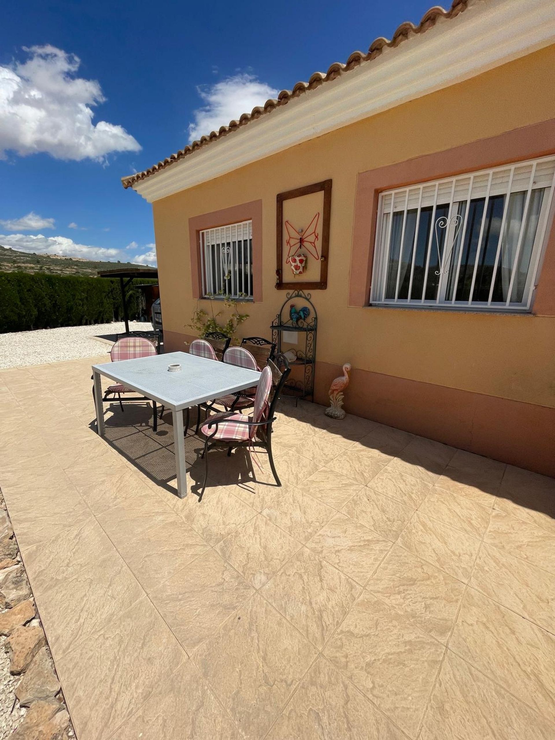 Sold - 4 Bedroom 3 Bathroom Villa in Pinoso -  - Alicante