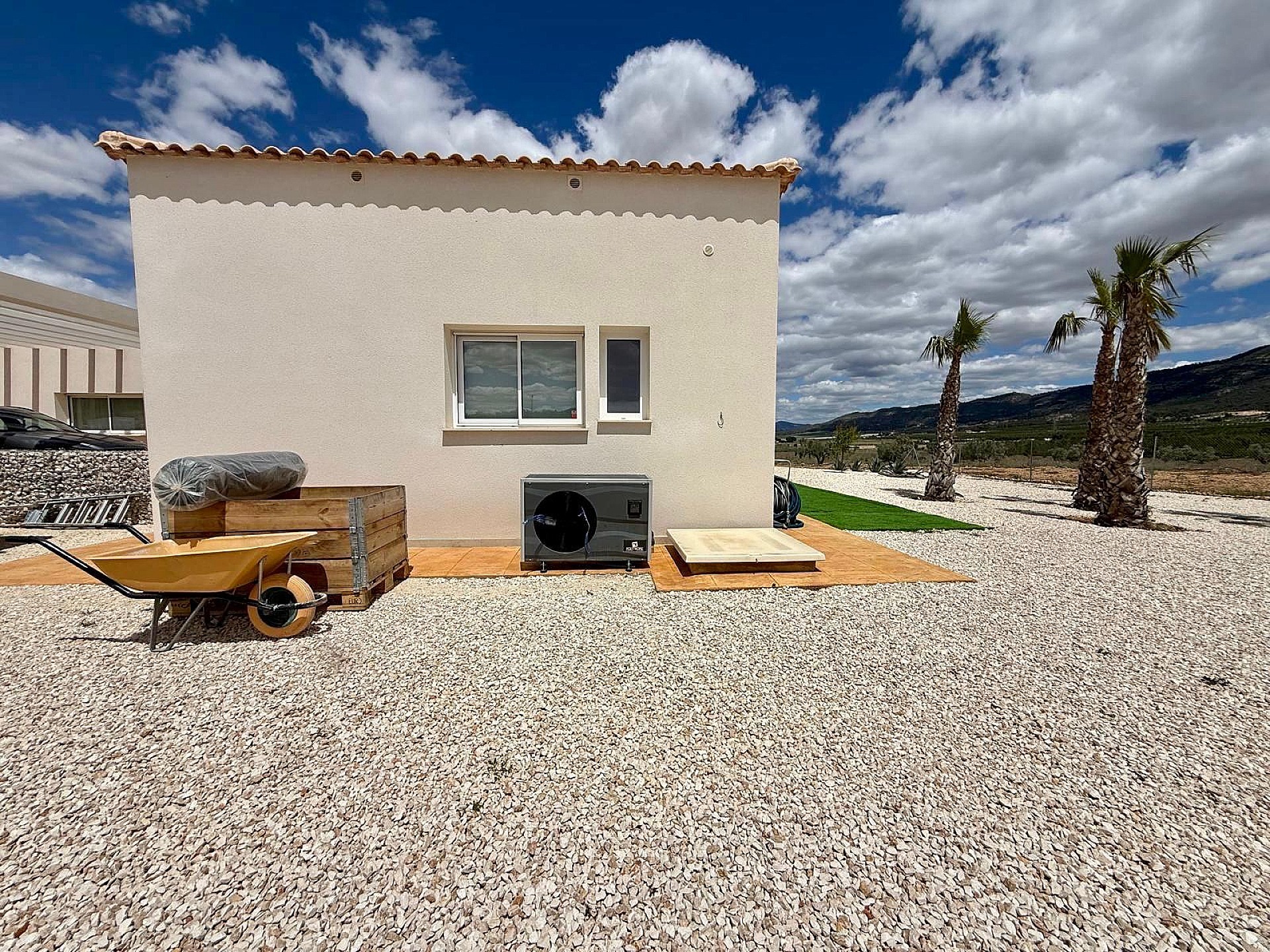 Resale - 3 Bedroom 3 Bathroom Villa in Salinas -  - Alicante