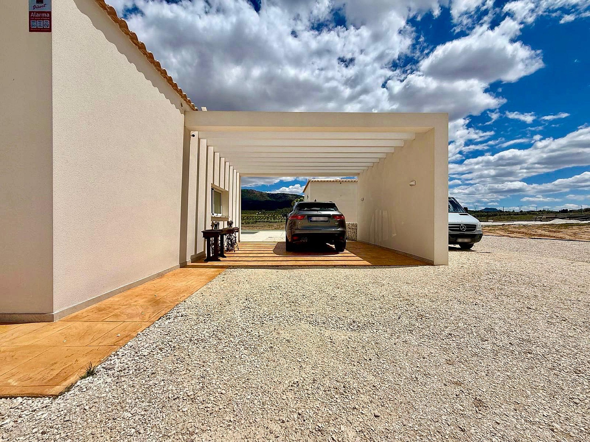 Resale - 3 Bedroom 3 Bathroom Villa in Salinas -  - Alicante