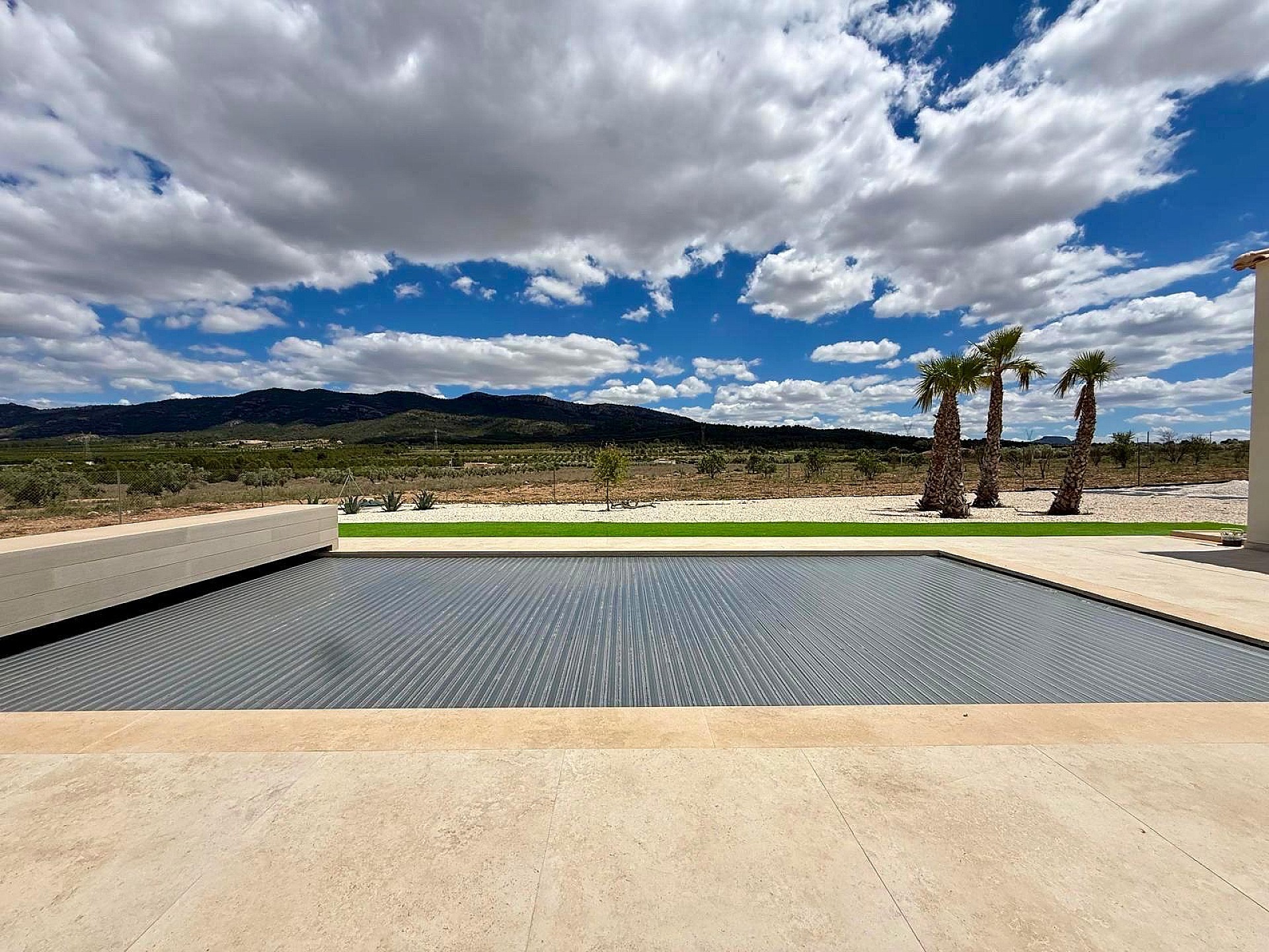Resale - 3 Bedroom 3 Bathroom Villa in Salinas -  - Alicante