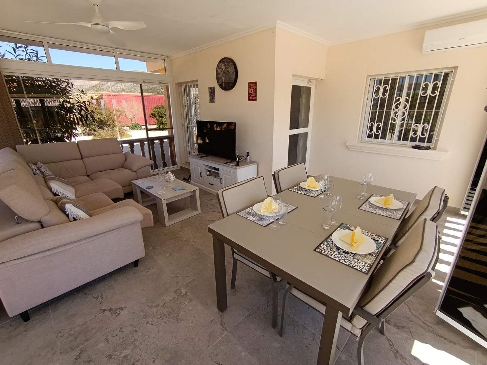 Resale - 3 Bedroom 2 Bathroom Villa in Macisvenda -  - Murcia