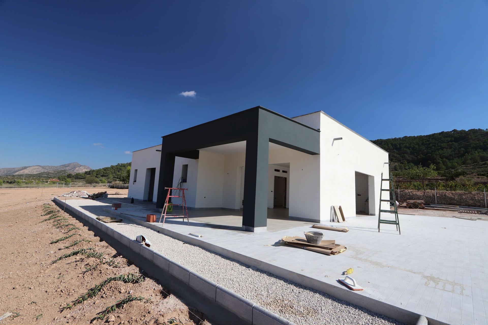 Resale - 3 Bedroom 3 Bathroom Villa in Hondón de las Nieves -  - Alicante