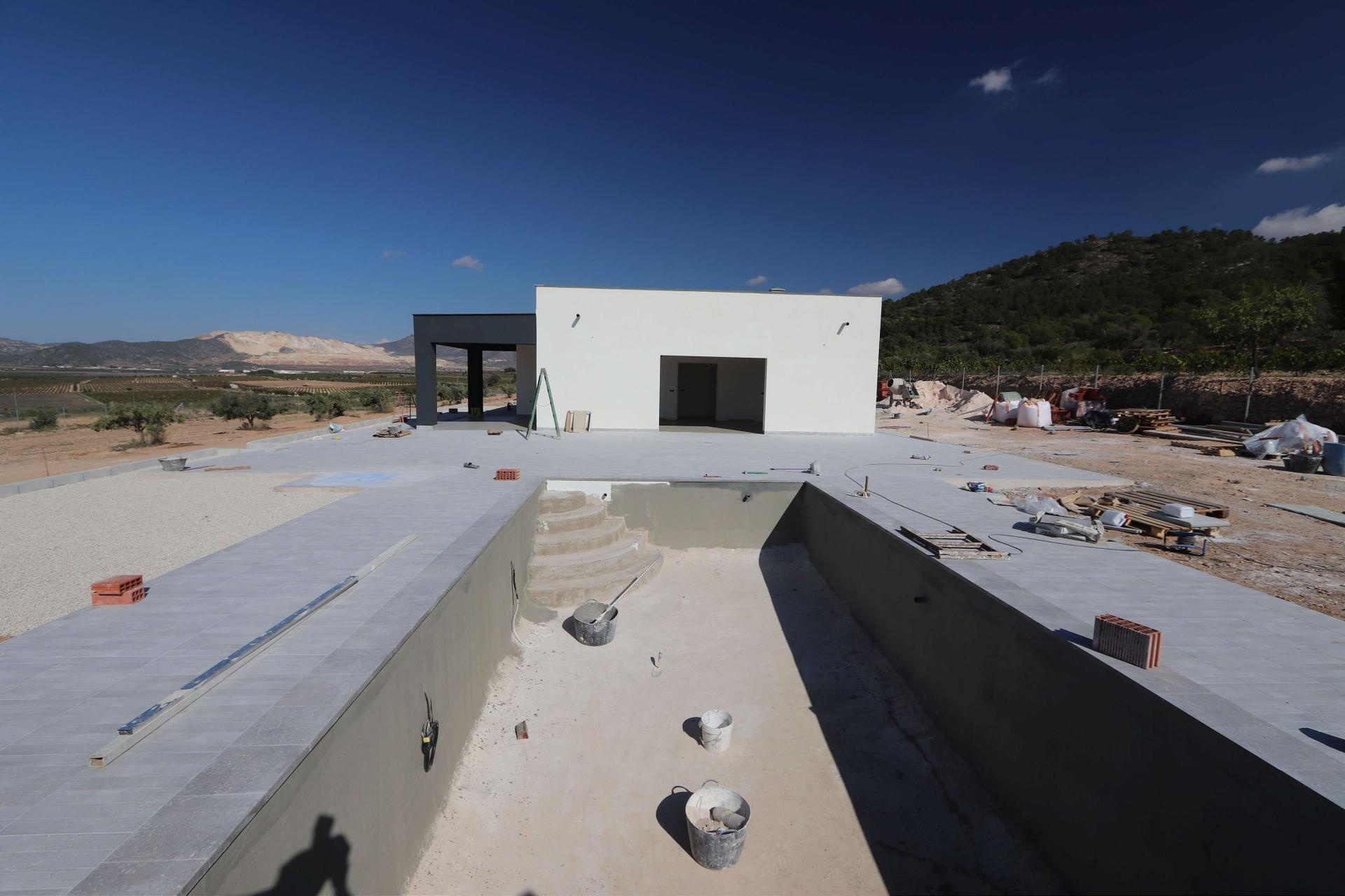Resale - 3 Bedroom 3 Bathroom Villa in Hondón de las Nieves -  - Alicante