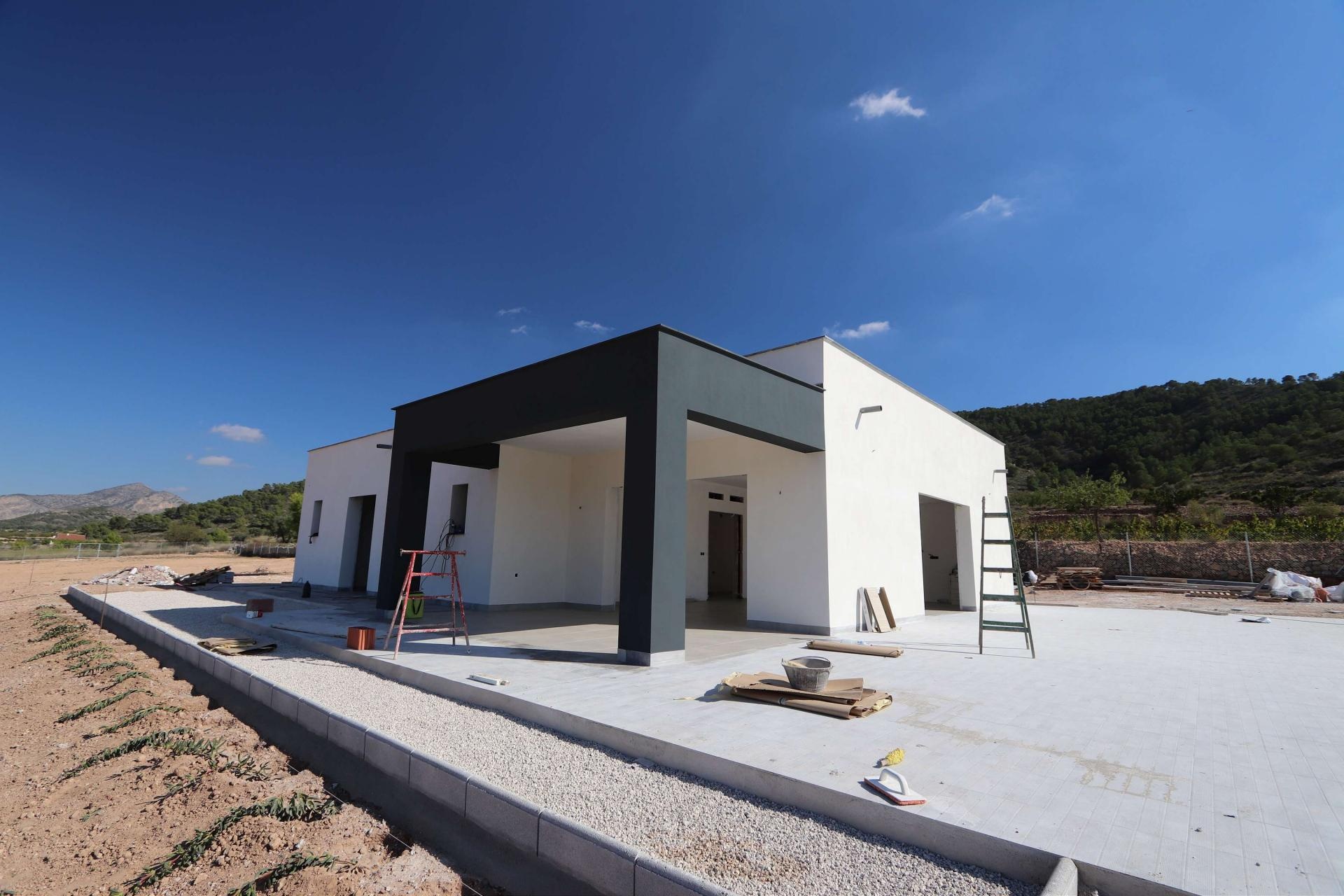 Resale - 3 Bedroom 3 Bathroom Villa in Hondón de las Nieves -  - Alicante
