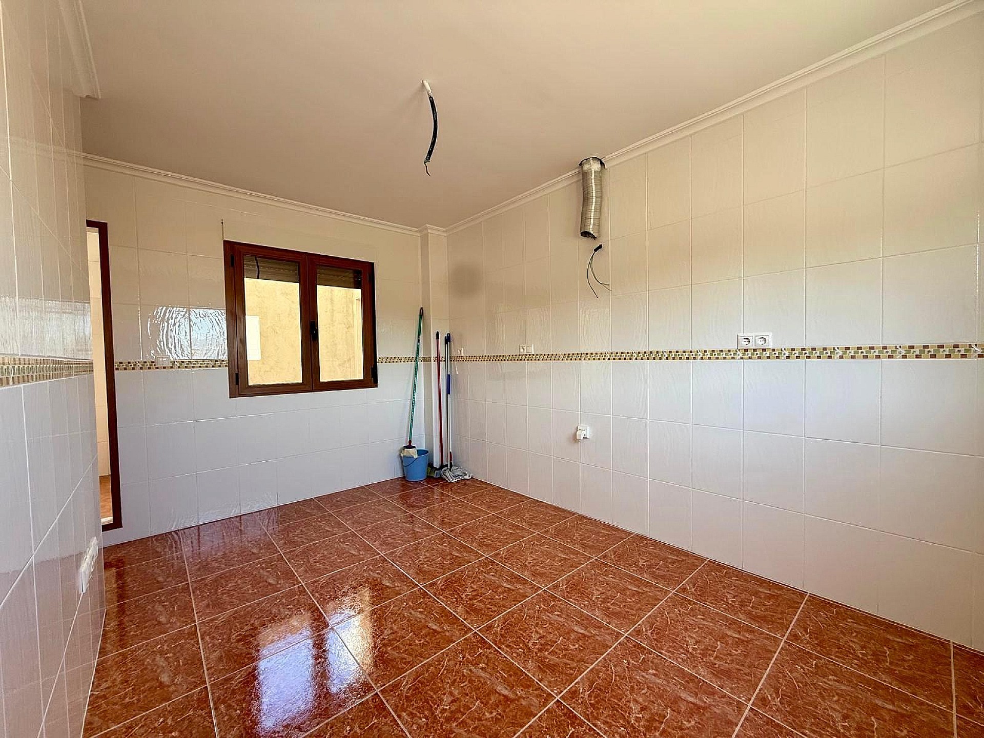 Resale - 4 Bedroom 2 Bathroom Townhouse in Pinoso - , Pinoso, Alicante, Spain - Alicante