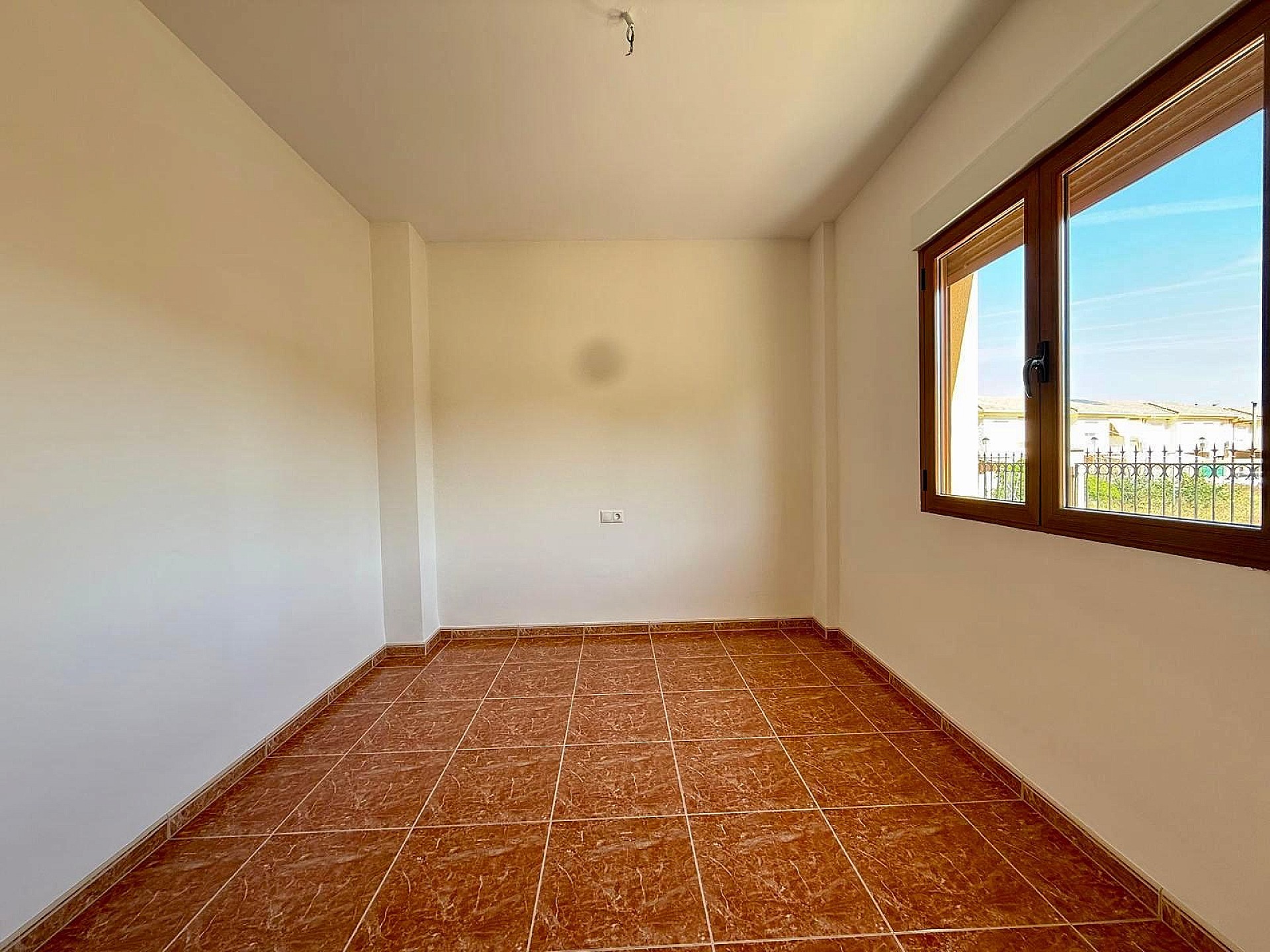 Resale - 4 Bedroom 2 Bathroom Townhouse in Pinoso - , Pinoso, Alicante, Spain - Alicante