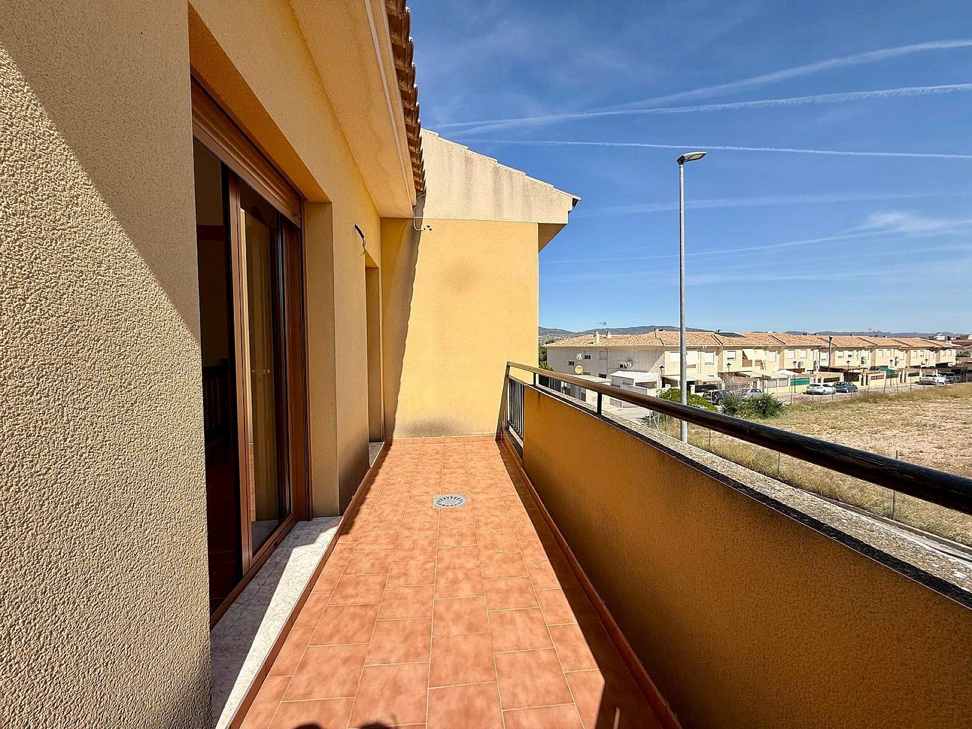 Resale - 4 Bedroom 2 Bathroom Townhouse in Pinoso - , Pinoso, Alicante, Spain - Alicante