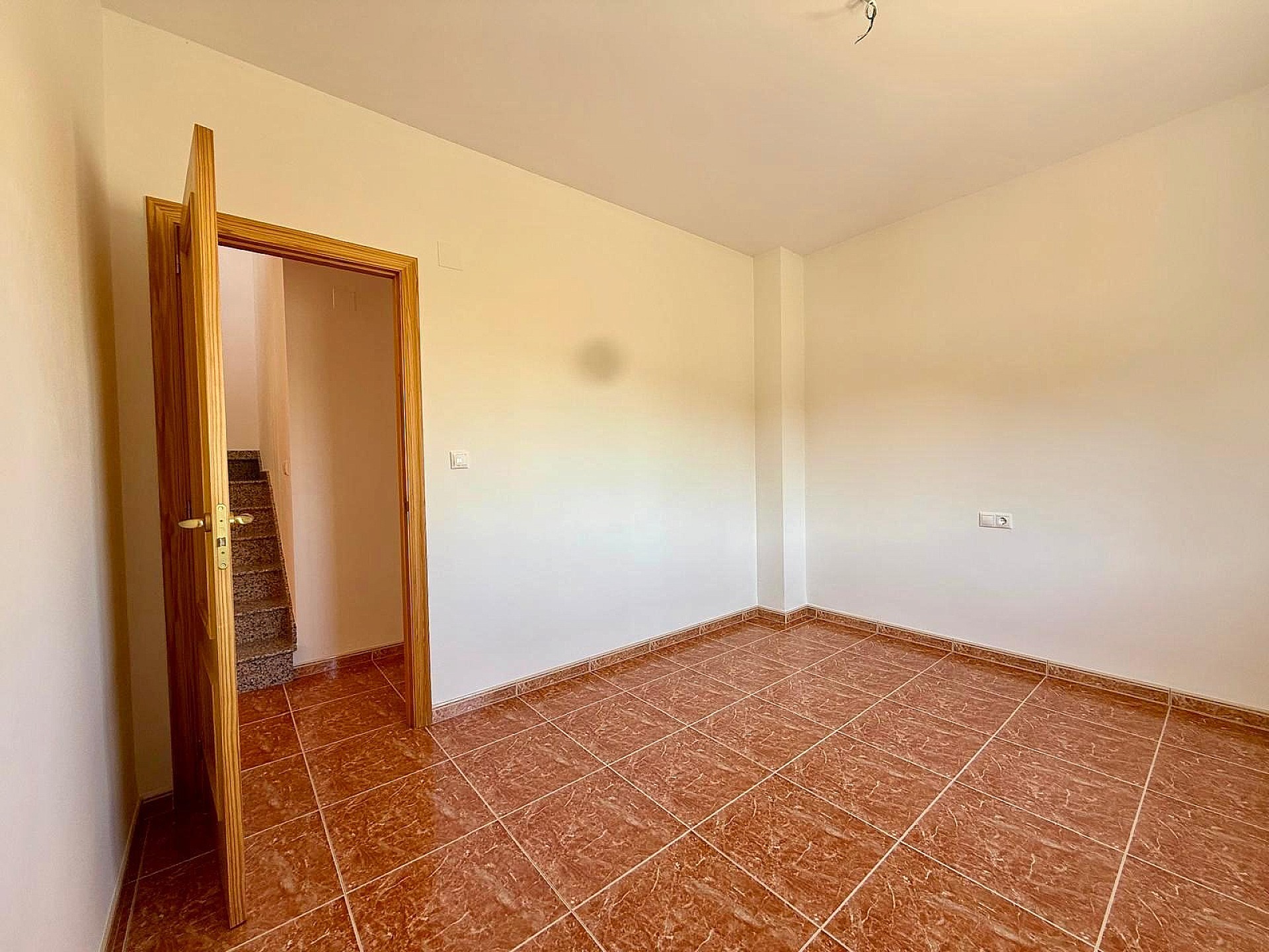 Resale - 4 Bedroom 2 Bathroom Townhouse in Pinoso - , Pinoso, Alicante, Spain - Alicante
