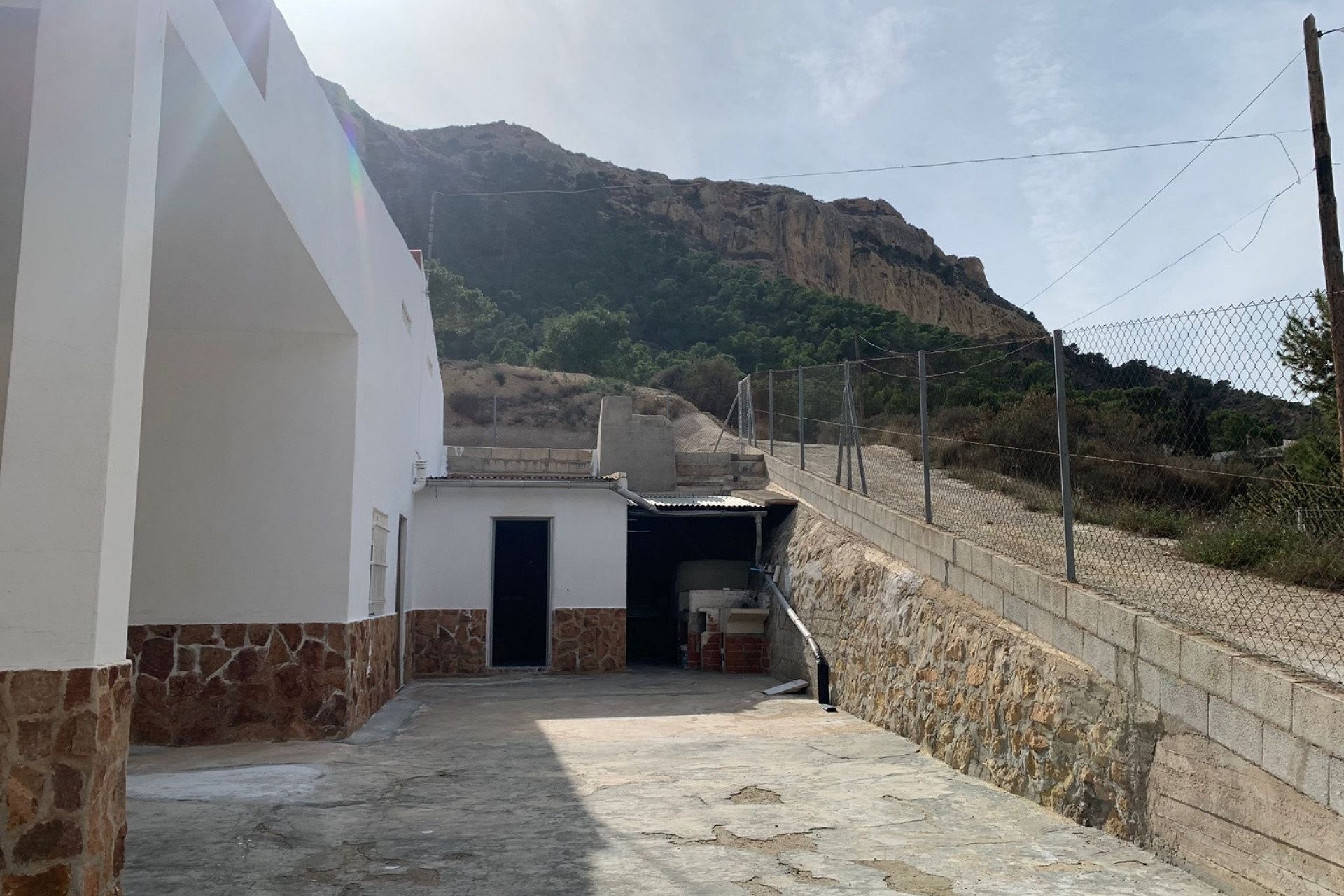 Resale - 4 Bedroom 1 Bathroom Finca in Crevillente -  - Alicante