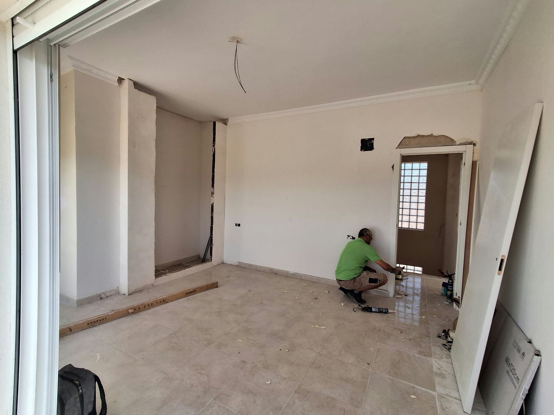 Resale - 5 Bedroom 3 Bathroom Country house in Pinoso -  - Alicante