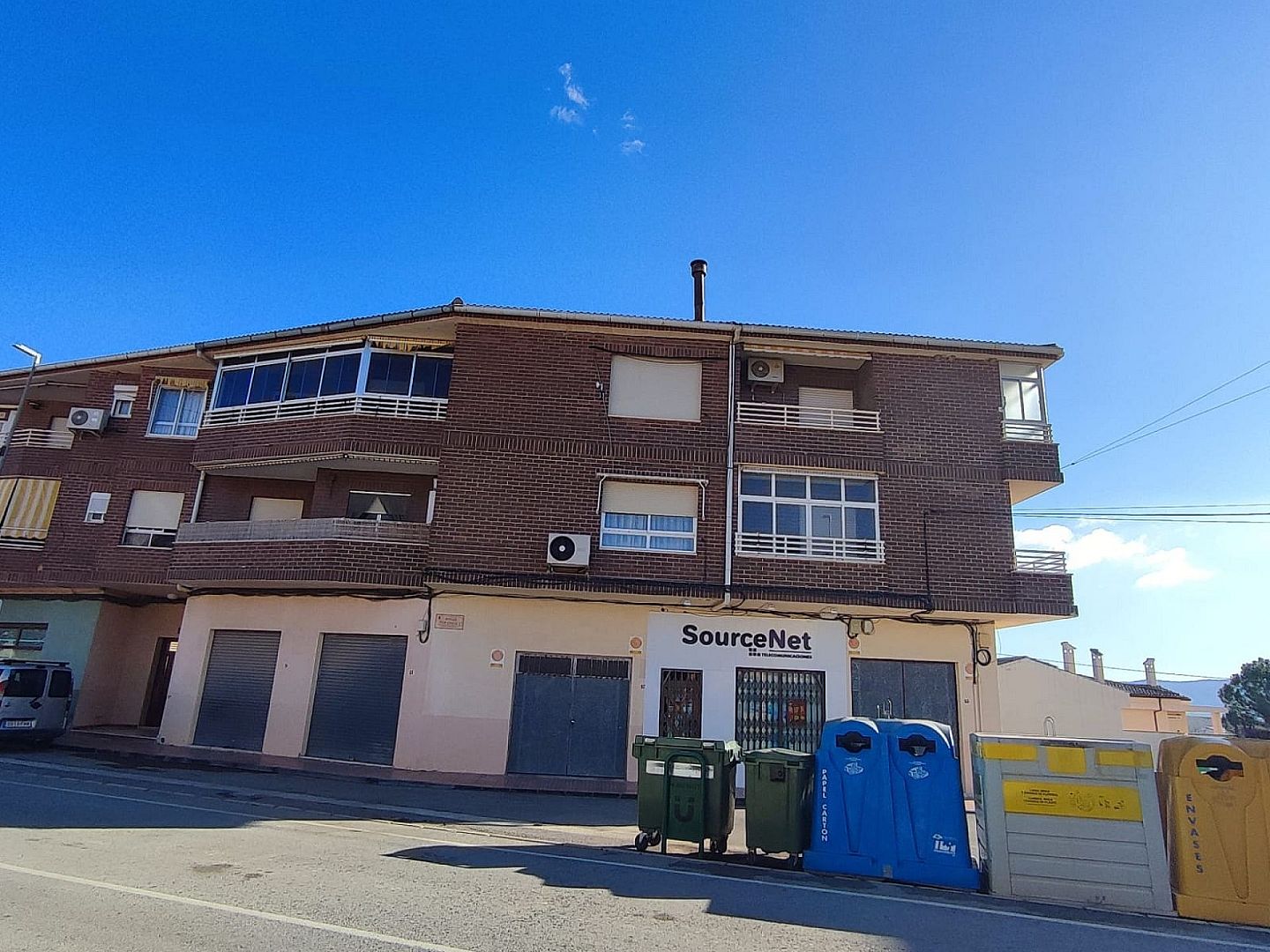 4 Bedroom 2 Bathroom Apartment in Salinas