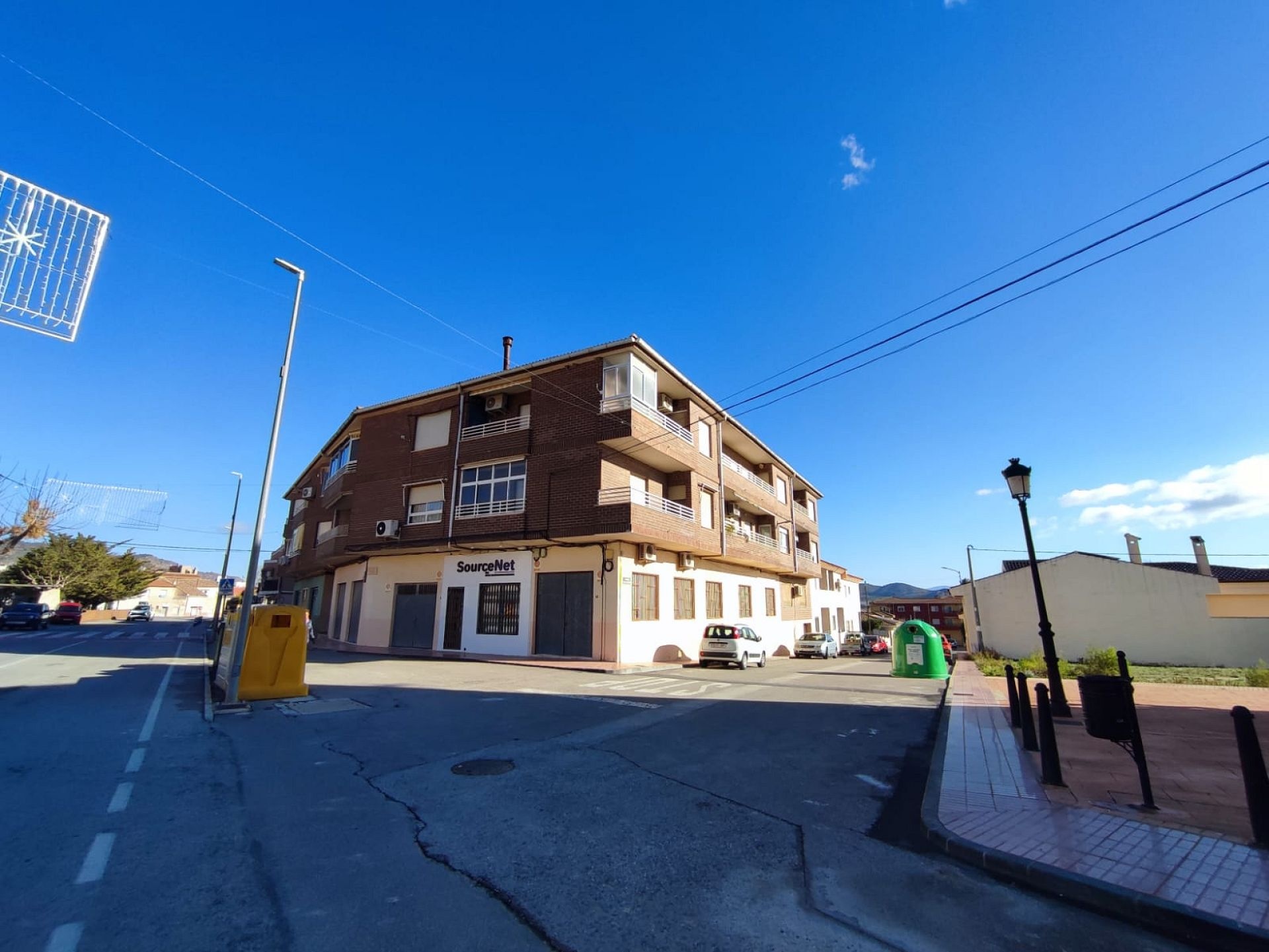 Resale - 4 Bedroom 2 Bathroom Apartment in Salinas -  - Alicante
