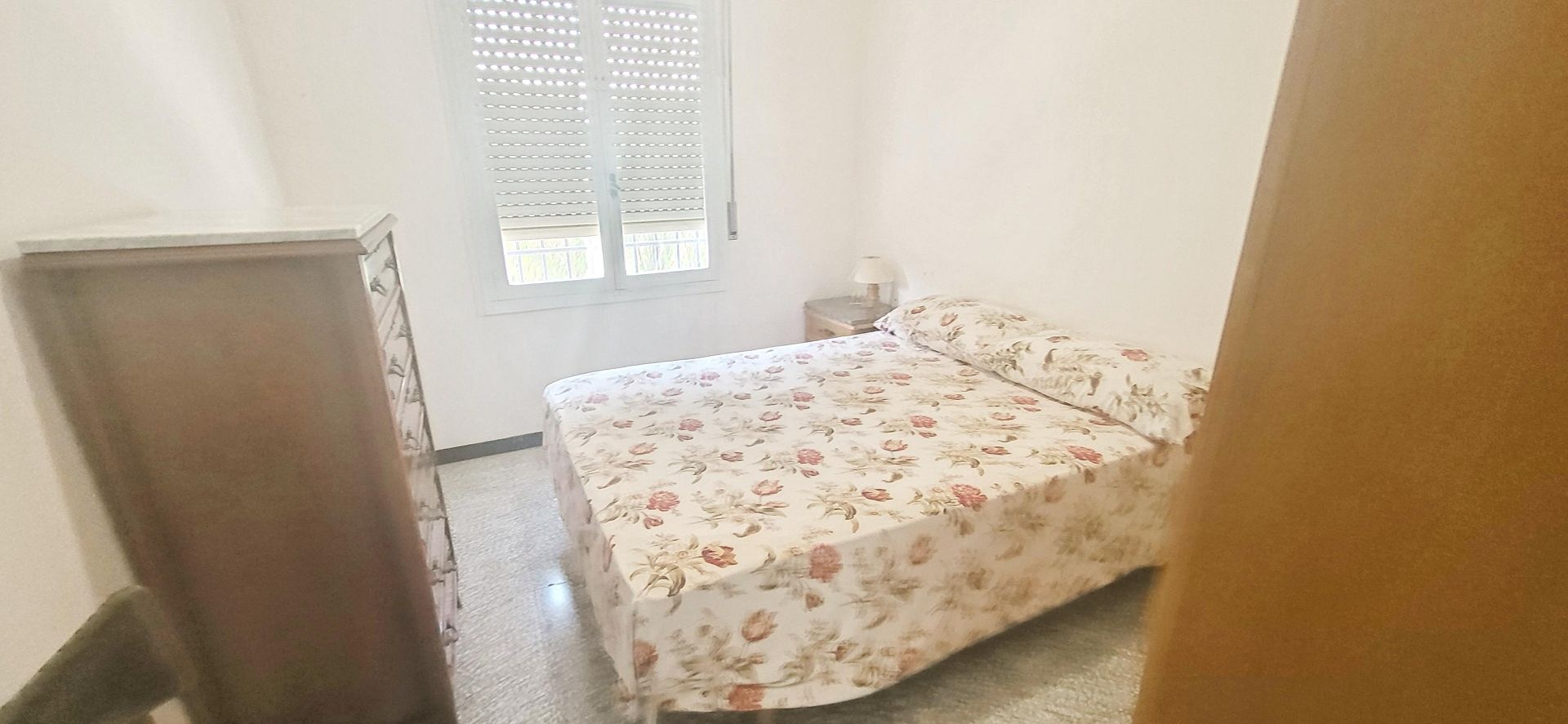 Resale - 4 Bedroom 1 Bathroom Villa in Novelda -  - Alicante