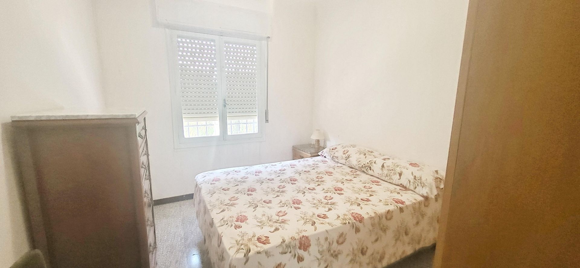 Resale - 4 Bedroom 1 Bathroom Villa in Novelda -  - Alicante