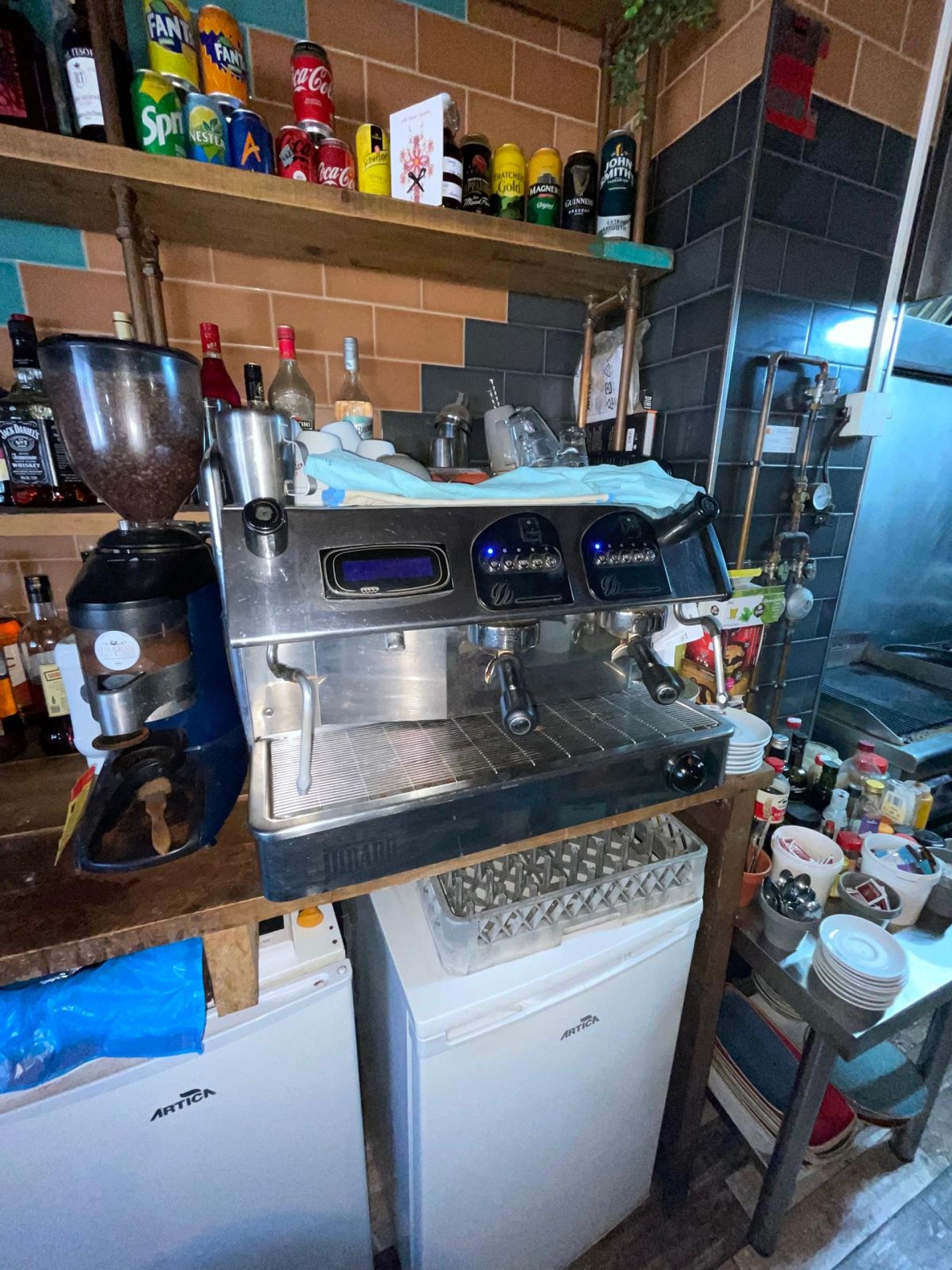 Resale - 2 Bathroom Commercial in Pinoso -  - Alicante