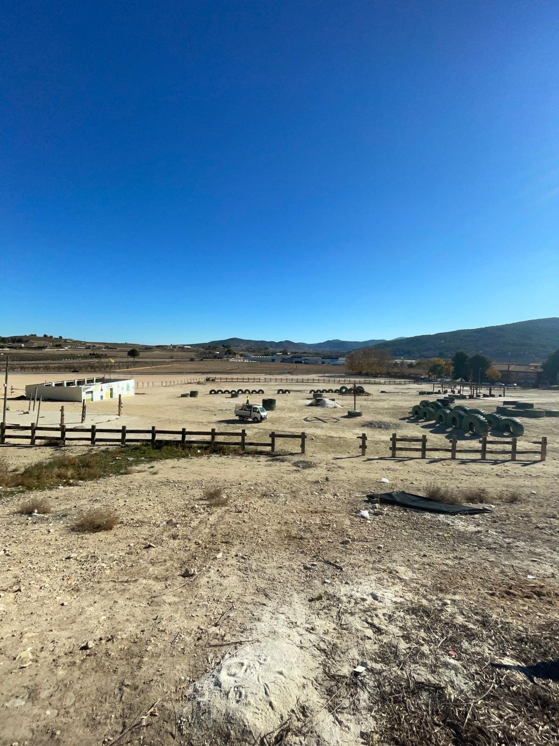 Resale - 2 Bathroom Commercial in Pinoso -  - Alicante