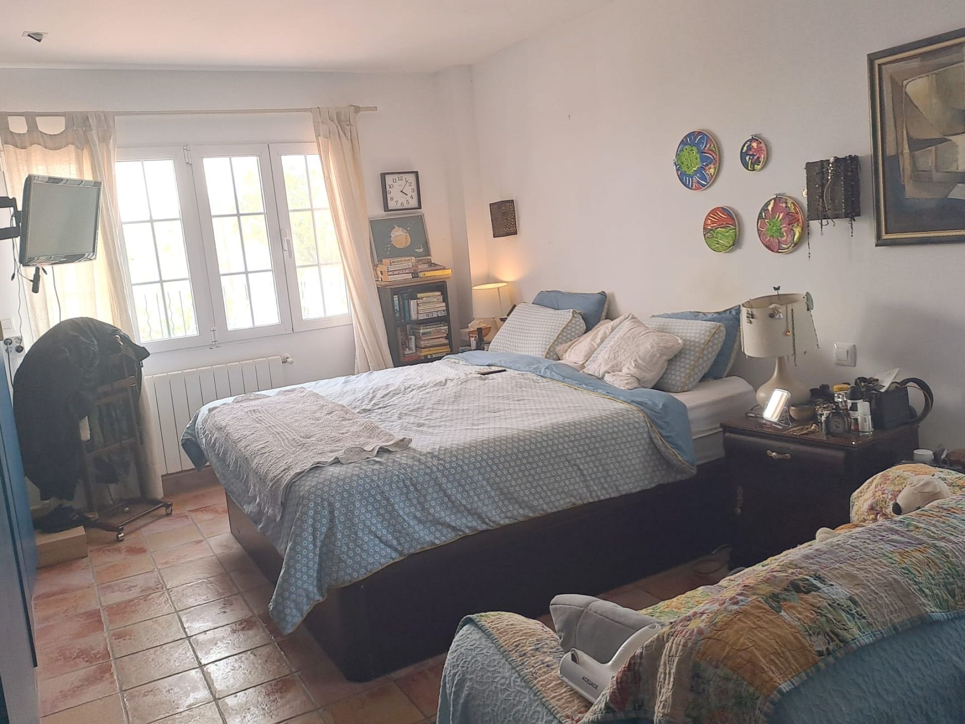 Resale - 6 Bedroom 4 Bathroom Country house in Sax -  - Alicante