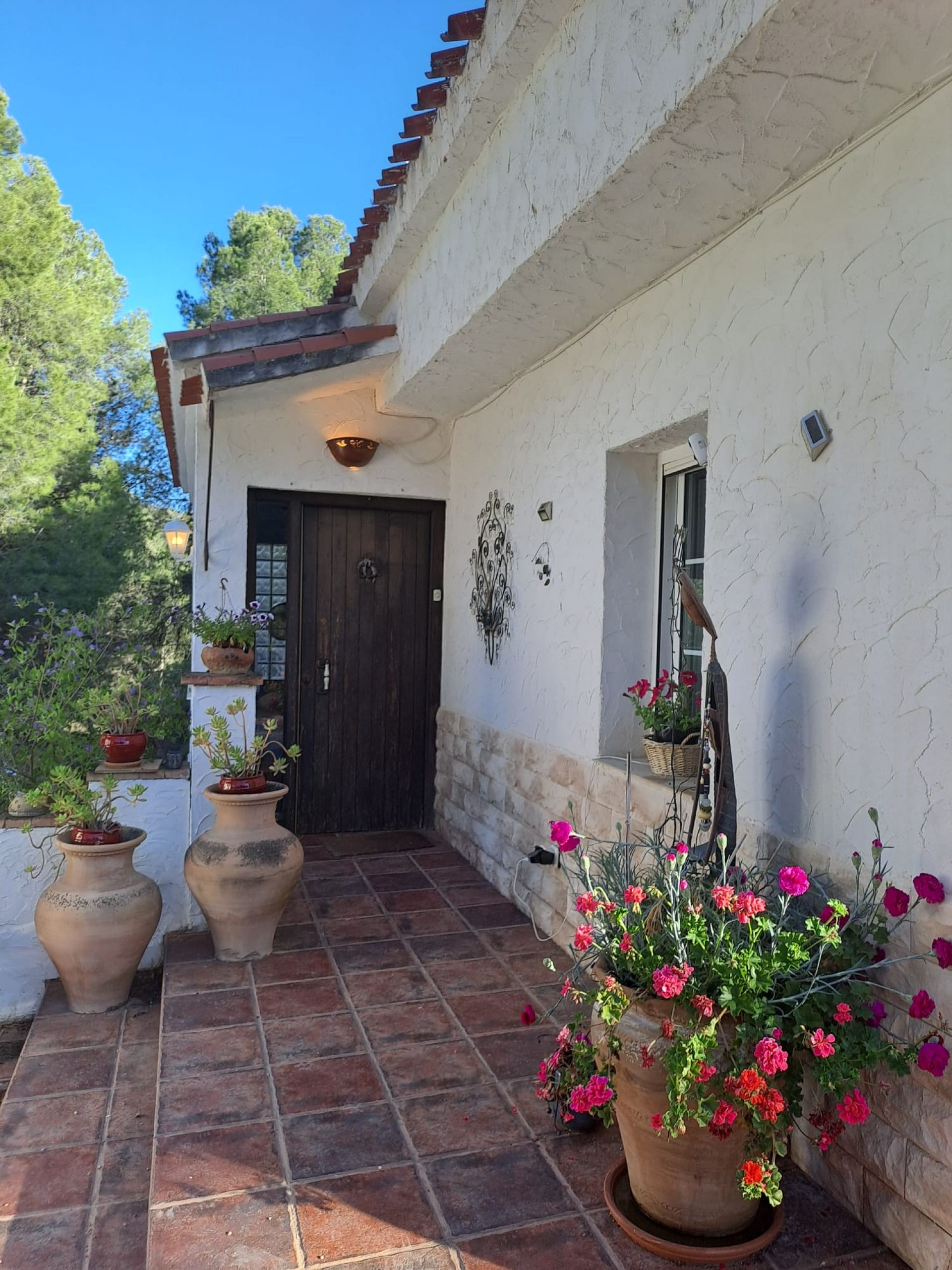 Resale - 6 Bedroom 4 Bathroom Country house in Sax -  - Alicante