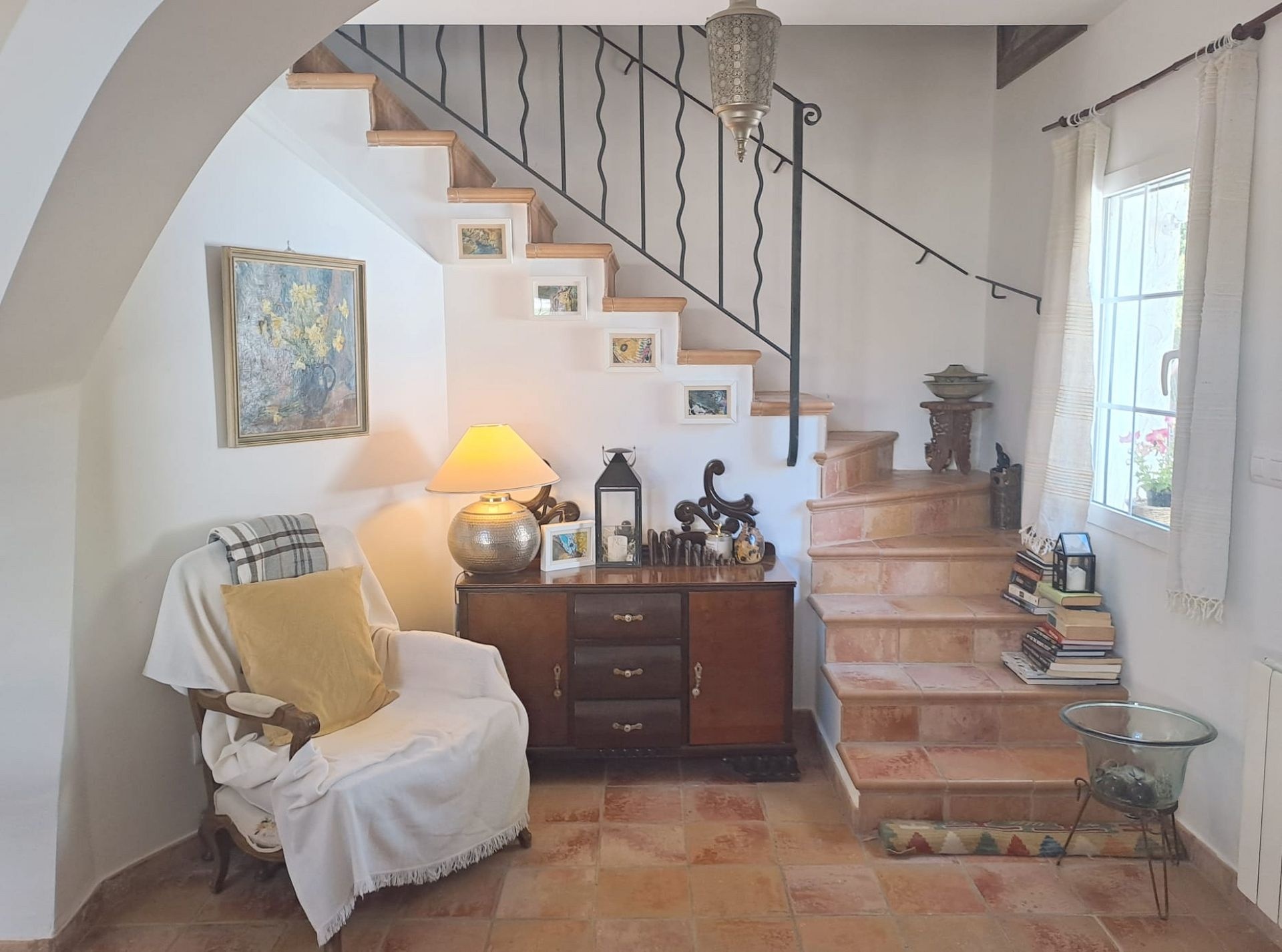 Resale - 6 Bedroom 4 Bathroom Country house in Sax -  - Alicante